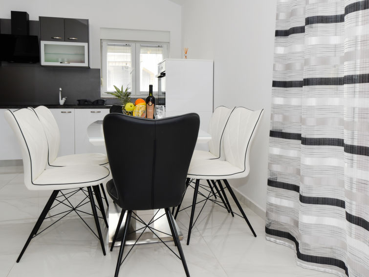 Search and Stay destination Maslenica, Zadarska županija - Croatia from AU$ 174. Ika