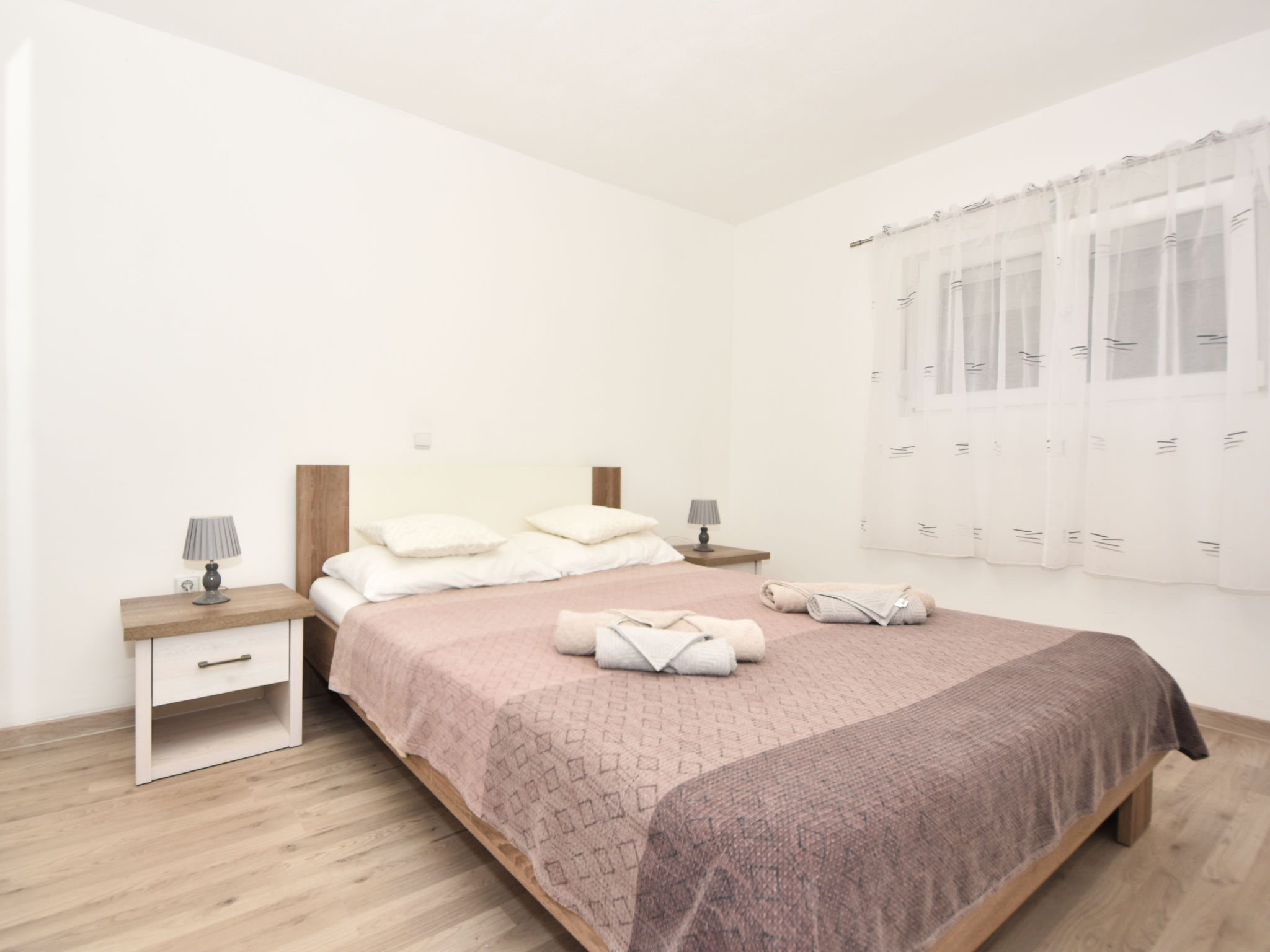 Zonovergoten villa met privézwembad op 130 meter van het rotsstrand in Maslenica - foto 21