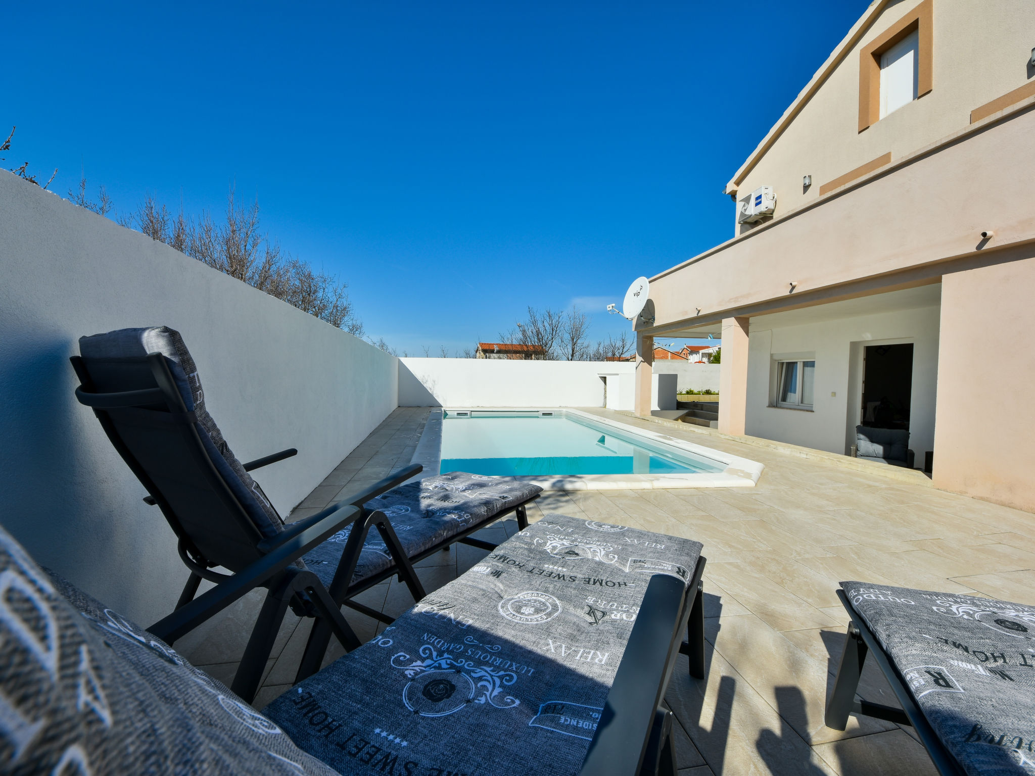 Vakantiehuis met privé zwembad in Maslenica (Kroatië) voor 10 personen