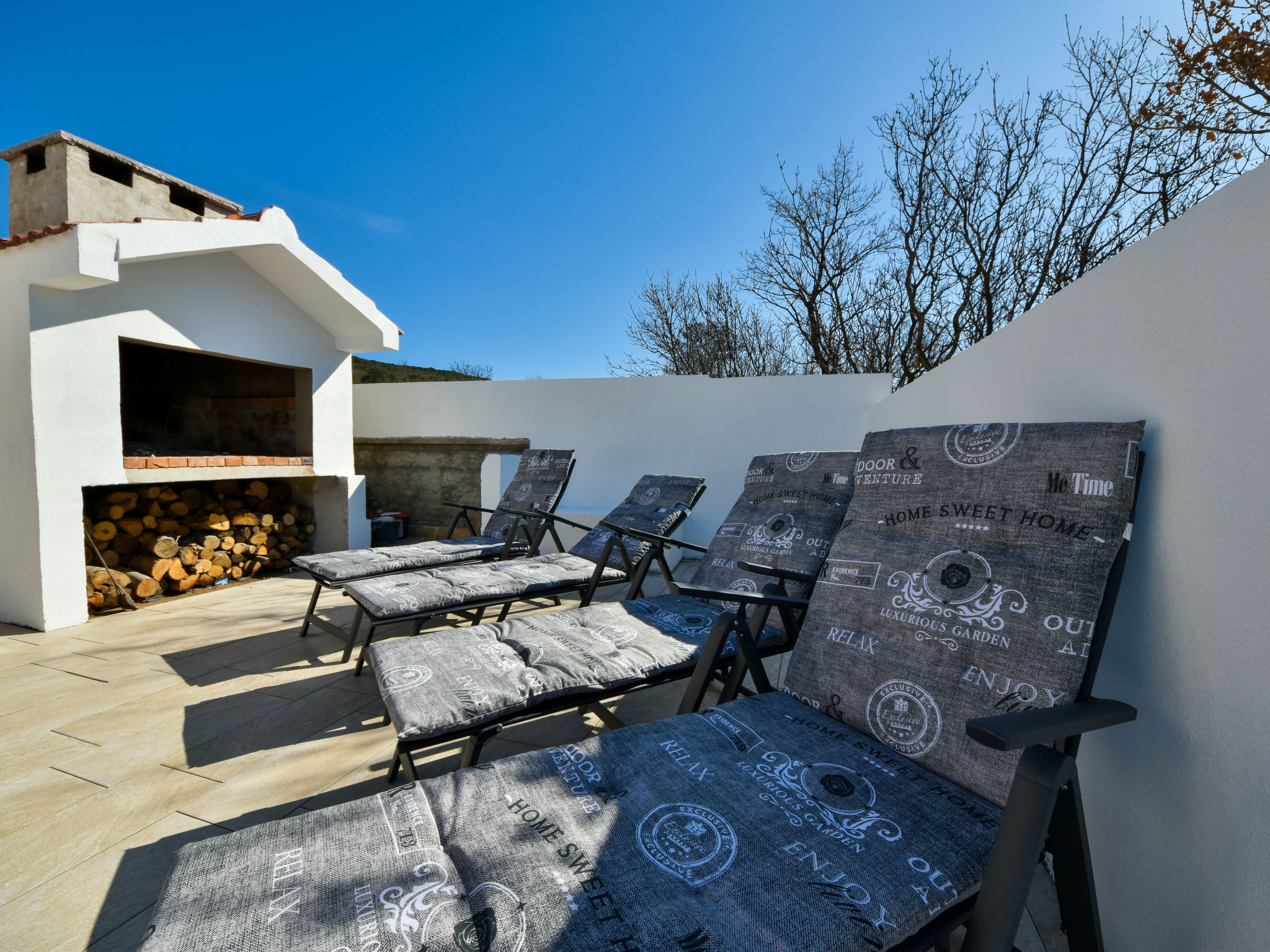 Zonovergoten villa met privézwembad op 130 meter van het rotsstrand in Maslenica - foto 31