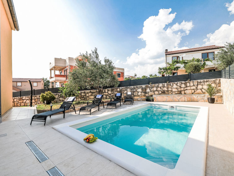 Vakantiehuis met privé zwembad in Maslenica (Kroatië) voor 8 personen