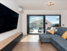 Villa Sime: Nieuwe luxe vrijstaande villa met privézwembad op 700m van zee - thumbnail 6