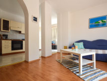 Flatgebouw Mara: direct aan zee in Novigrad voor 6 personen - thumbnail 2