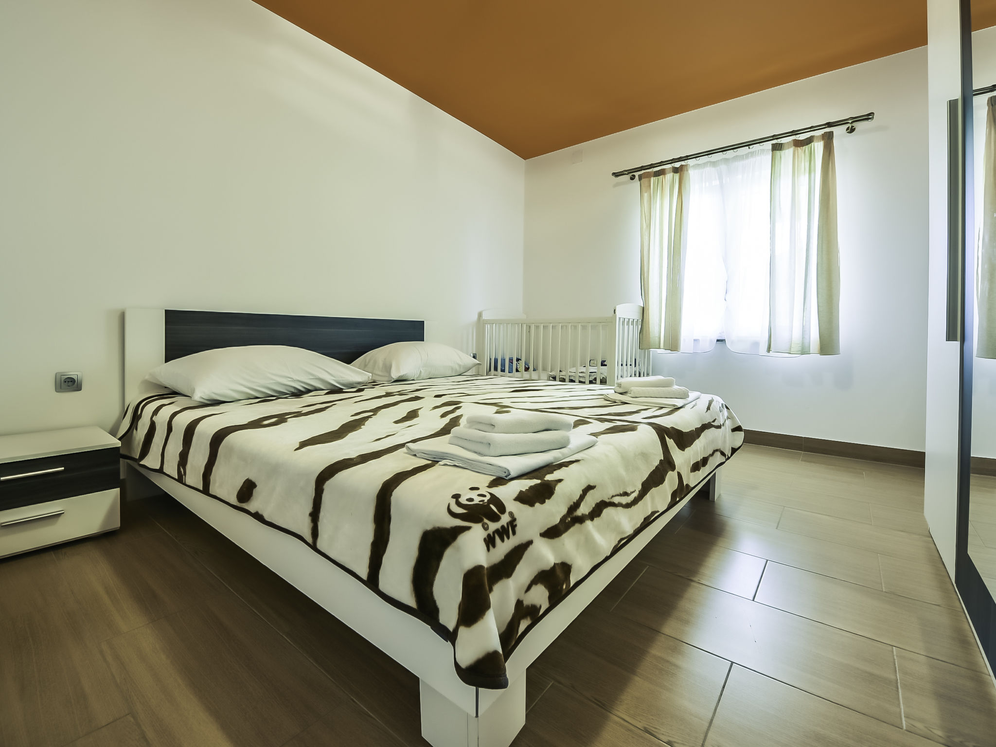 Vakantiehuis Anić aan zee bij Novigrad – 6 pers, direct aan het strand - foto 7