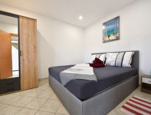 Knusse tweewoning aan zee op 80 meter van het strand in Meka Draga - thumbnail 5