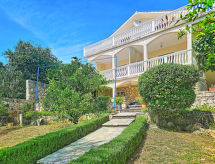 Appartement Matal: direct aan zee in Novigrad, op 15 meter van het strand - thumbnail 2