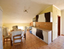 Karla: Zonovergoten appartement nabij zee en strand in Gornji Karin - thumbnail 4