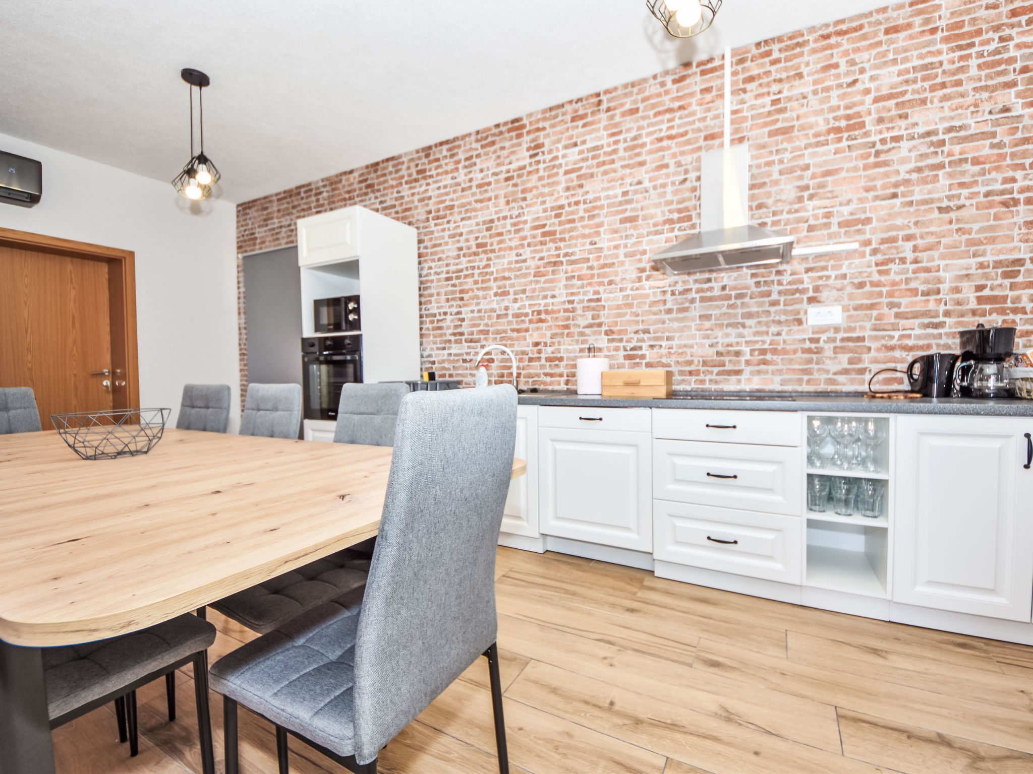 Maison Vulelija Holiday Home – Cuisine et coin repas, photo 6 sur 31