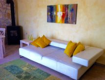 Appartement met balkon en zwembad op 150m van zee in Novigrad - thumbnail 2