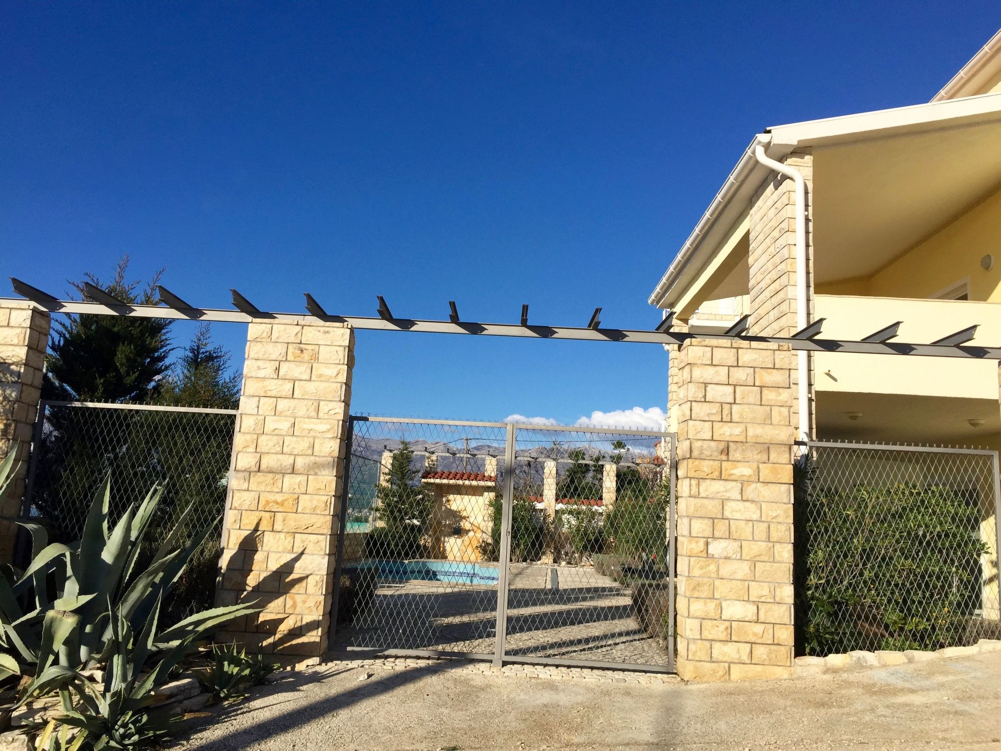 Schöne Ferienwohnung mit Balkon am Meer-Image-tags.info