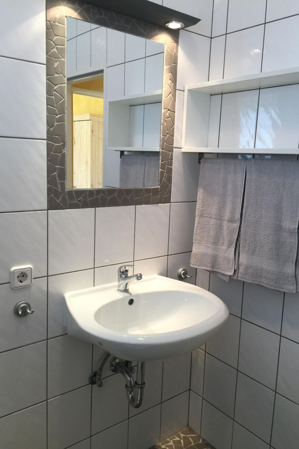 Wohnung in Novigrad mit Möblierter Terrasse-Image-tags.info