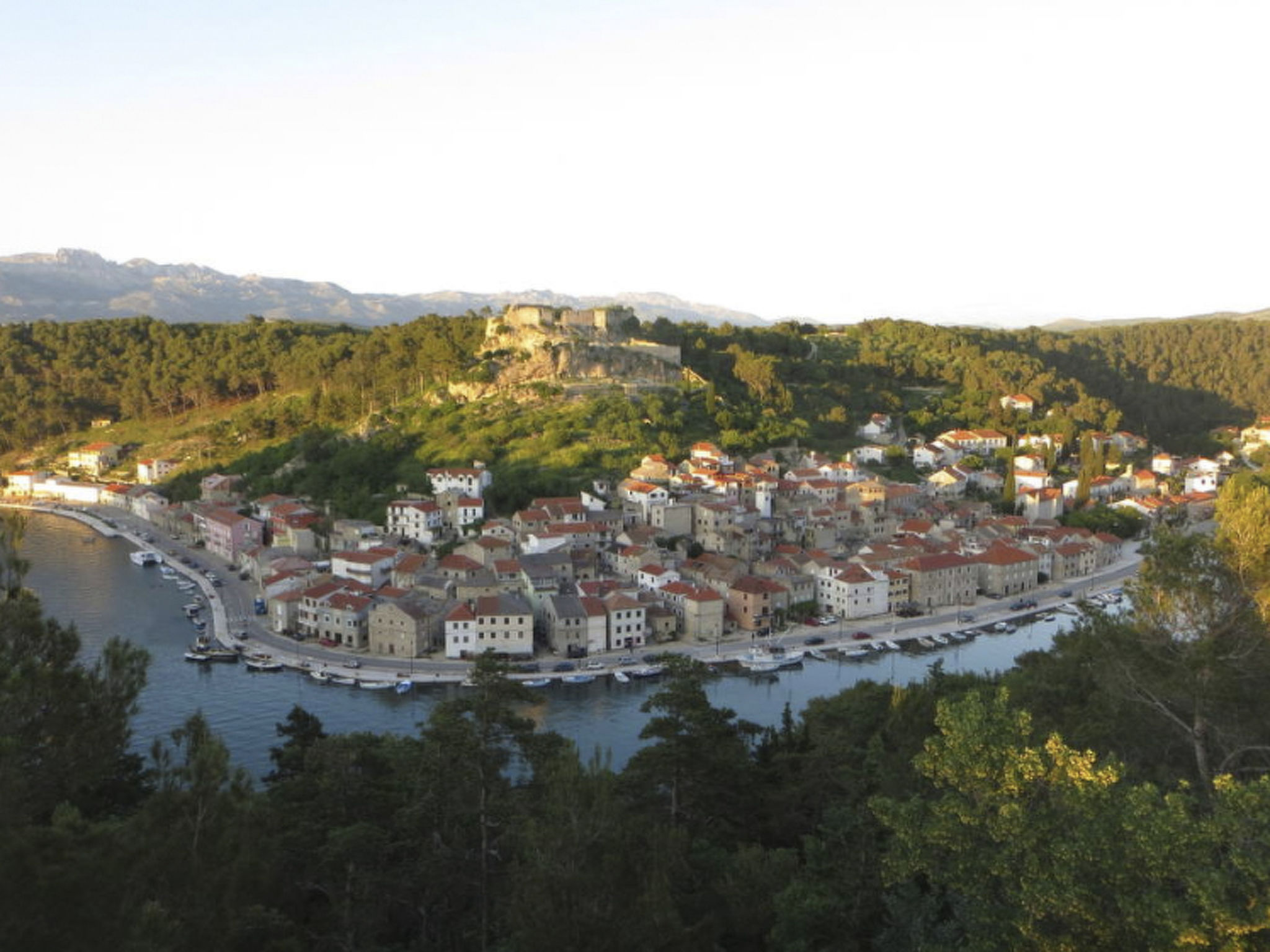 Wohnung in Novigrad mit Möblierter Terrasse-Image-tags.info