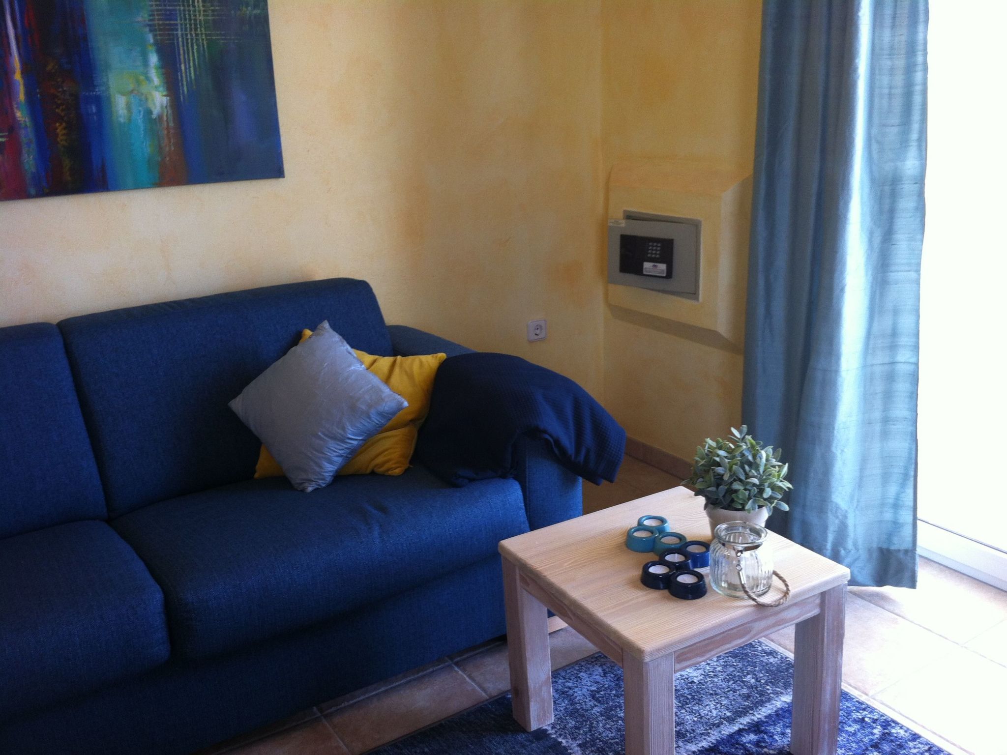 Charmantes Studio mit Balkon und Pool-Image-tags.info