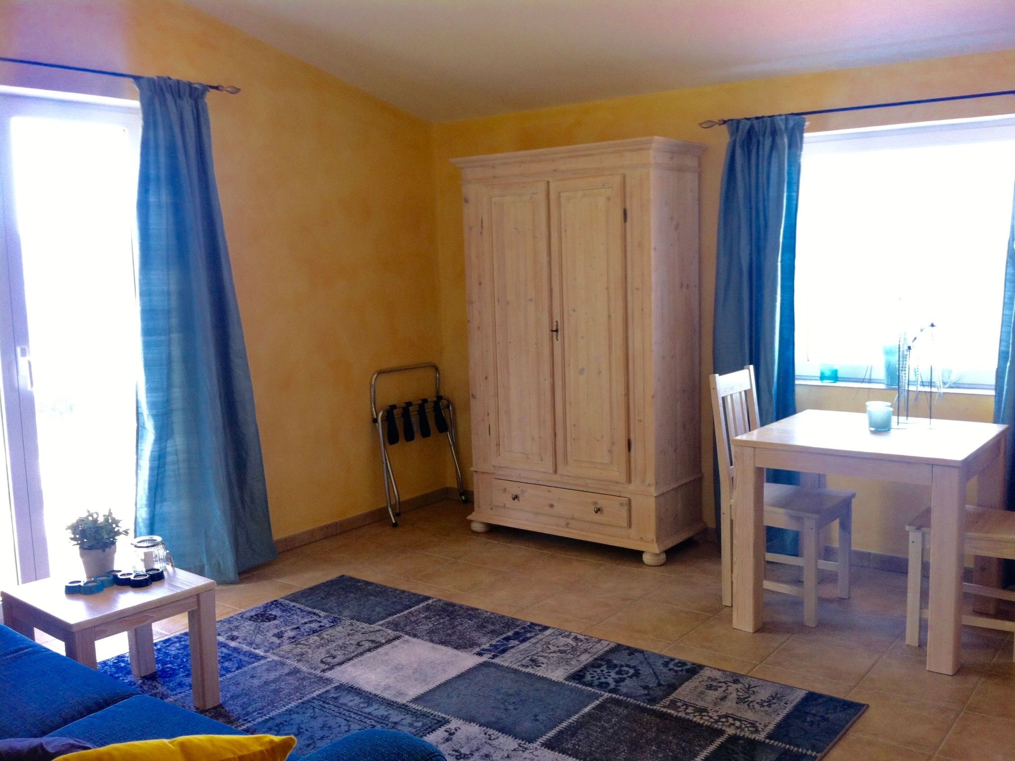 Charmantes Studio mit Balkon und Pool-Image-tags.info