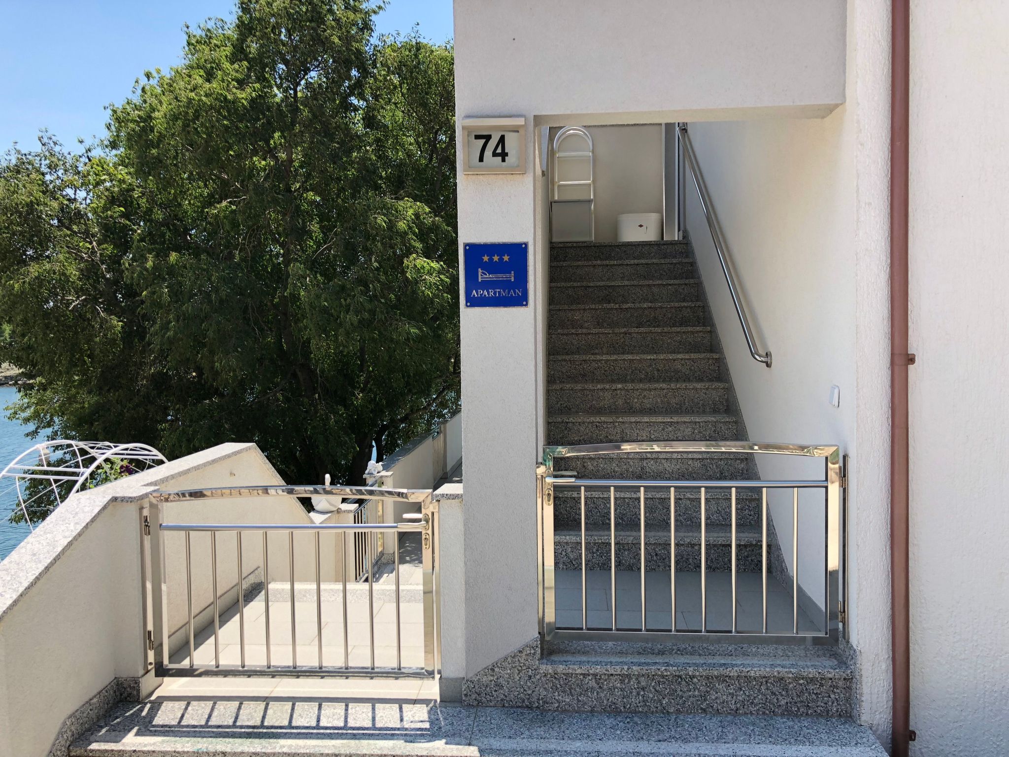 Ferienwohnung-Dedans