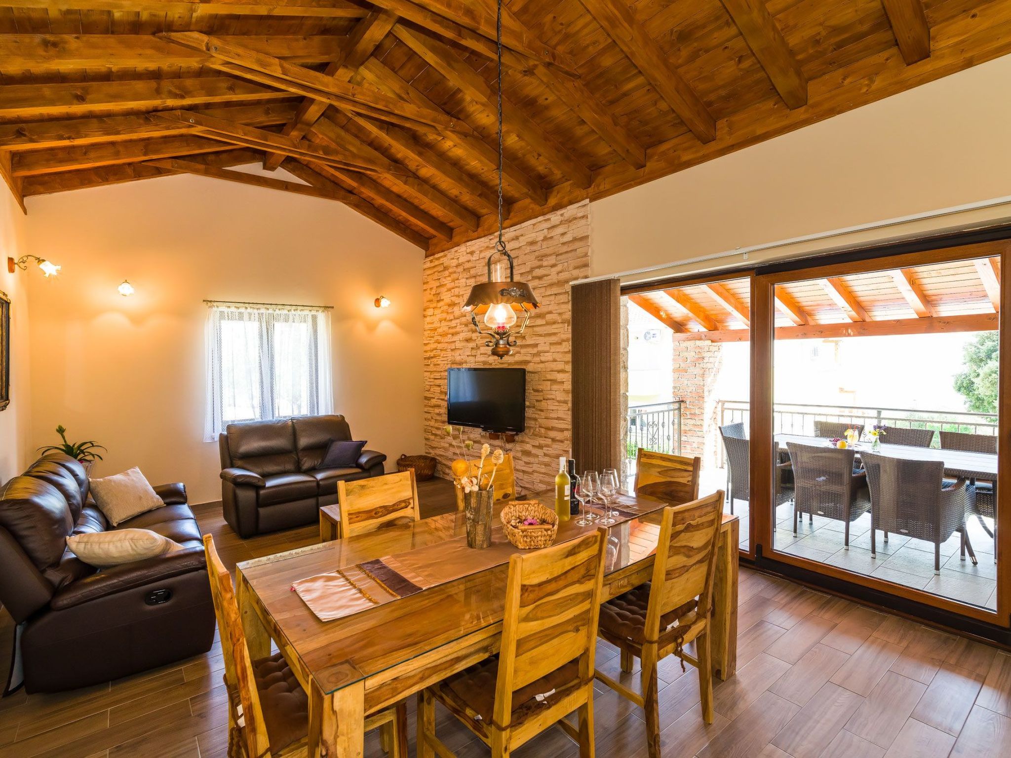 Ferienvilla Roko mit beheiztem Pool-Binnen