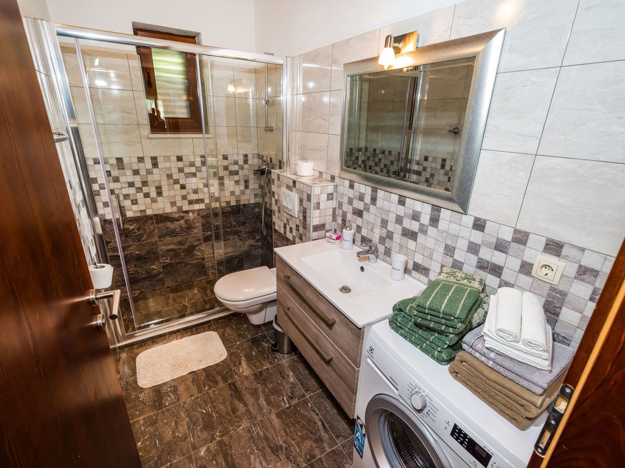 Ferienvilla Roko mit beheiztem Pool-Binnen