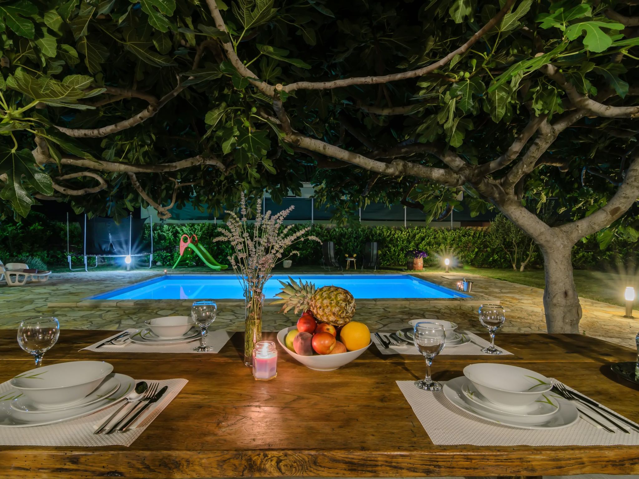 In Posedarje mit großem Garten