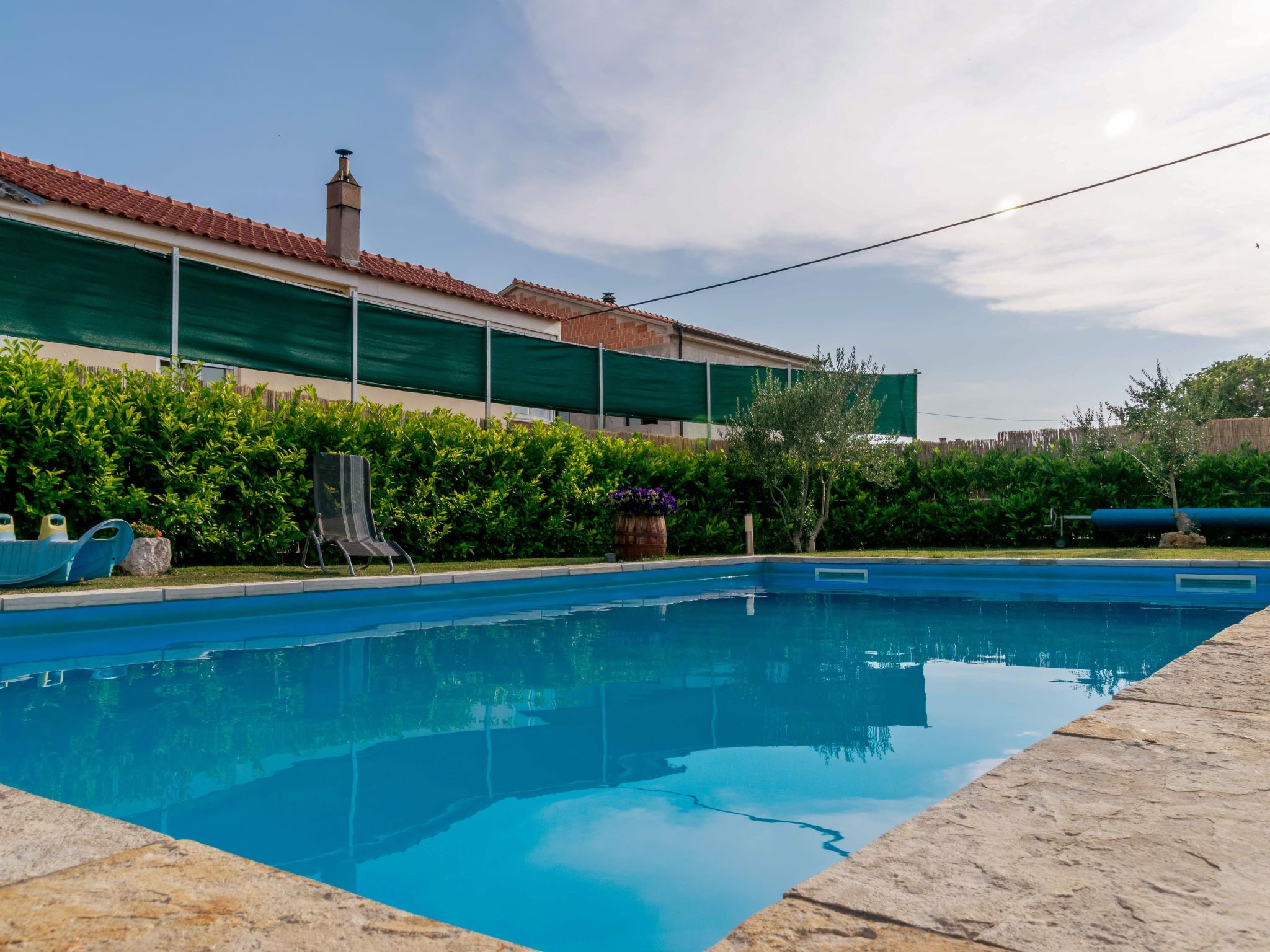 In Posedarje mit großem Garten