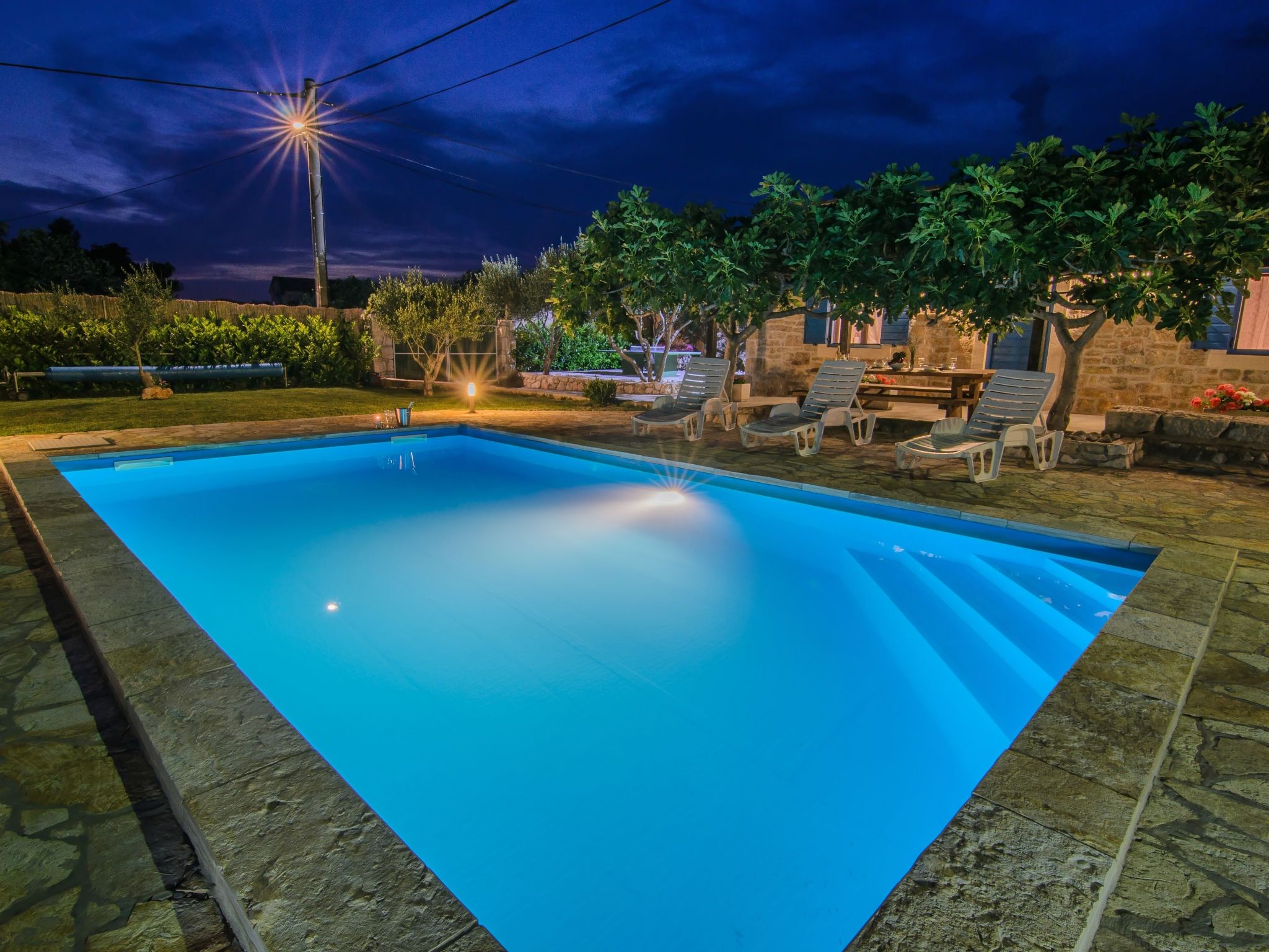 In Posedarje mit großem Garten-Image-tags.info