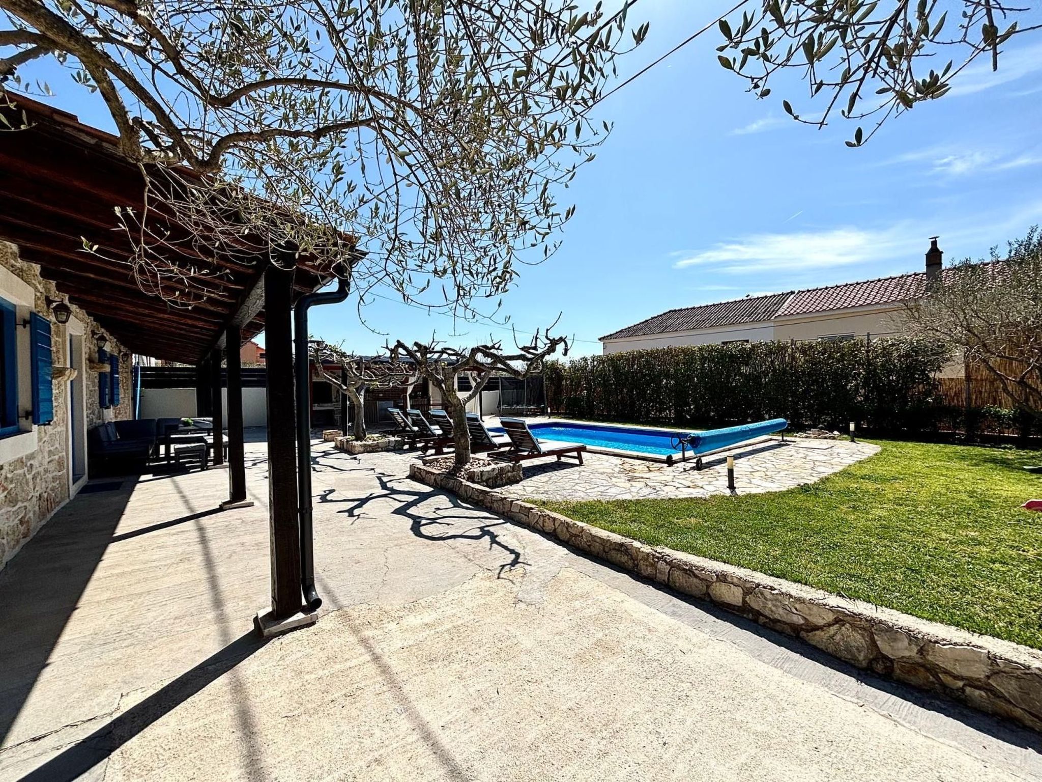 In Posedarje mit großem Garten-Image-tags.info