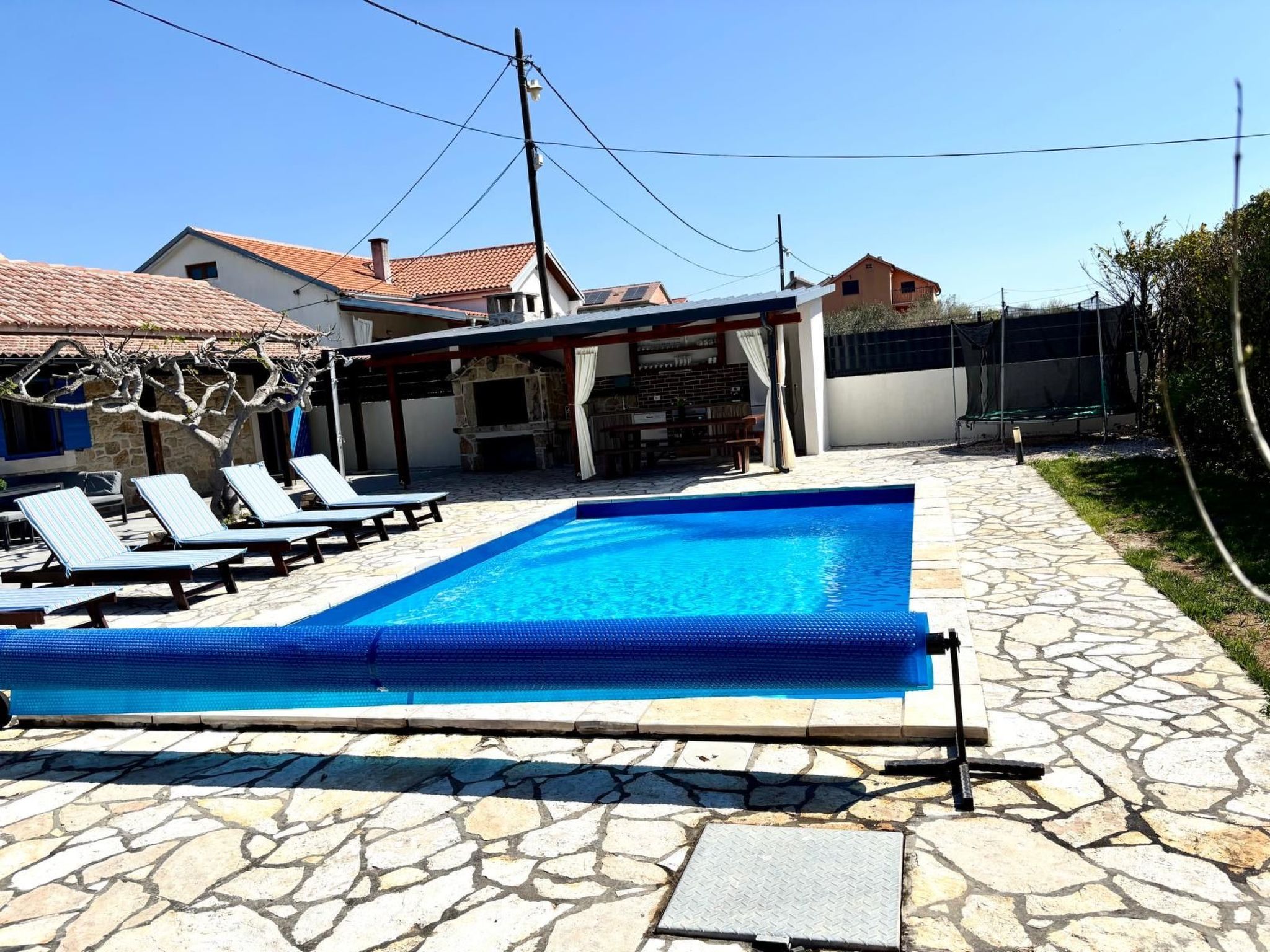 In Posedarje mit großem Garten-Image-tags.info