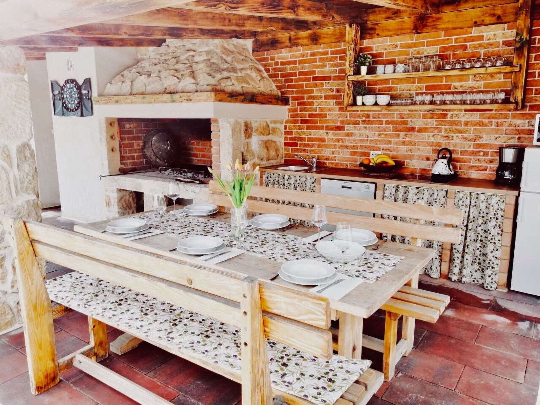 Angenehmes Haus in Posedarje mit großem Garten-Binnen