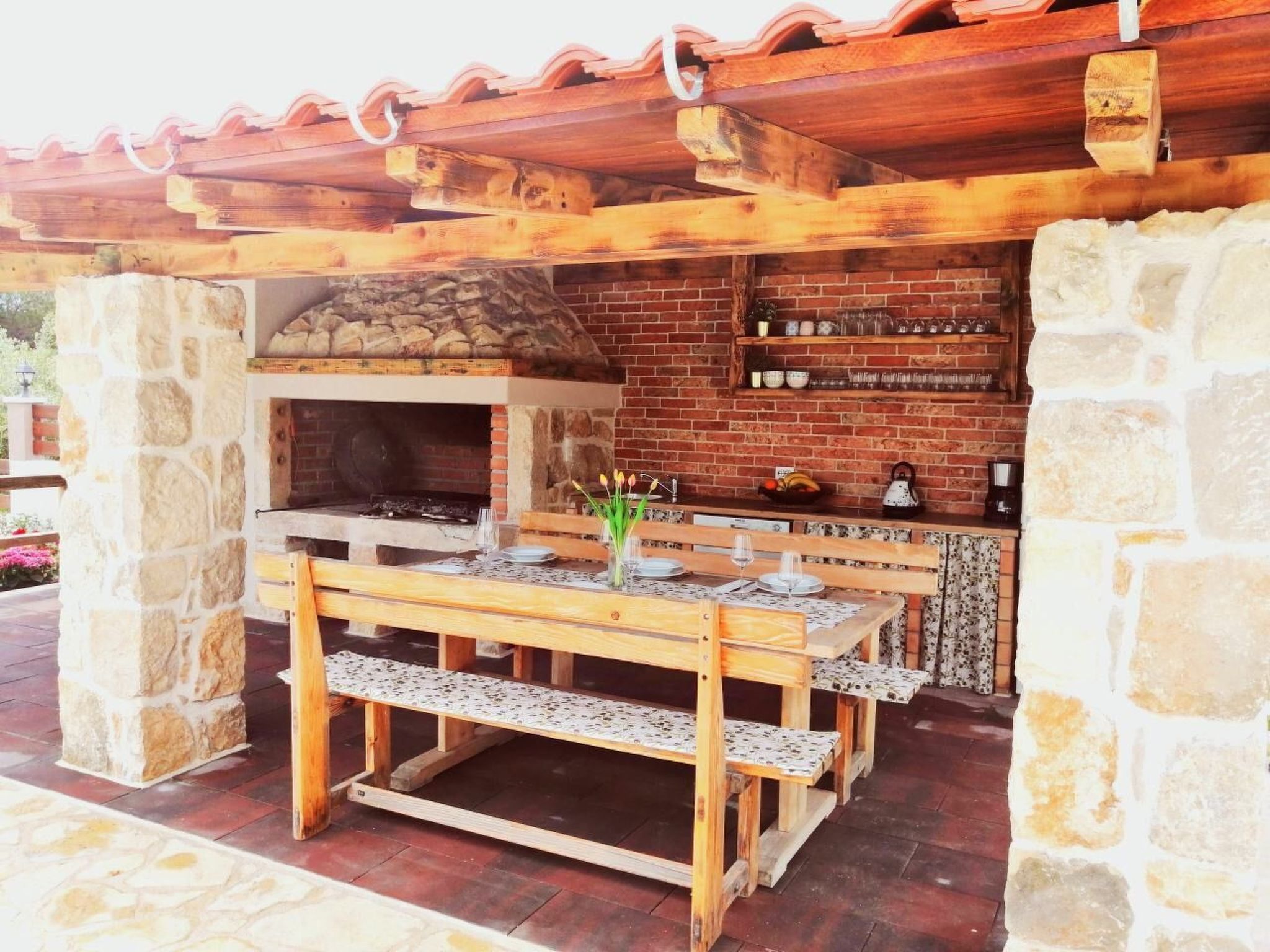 Angenehmes Haus in Posedarje mit großem Garten-Binnen