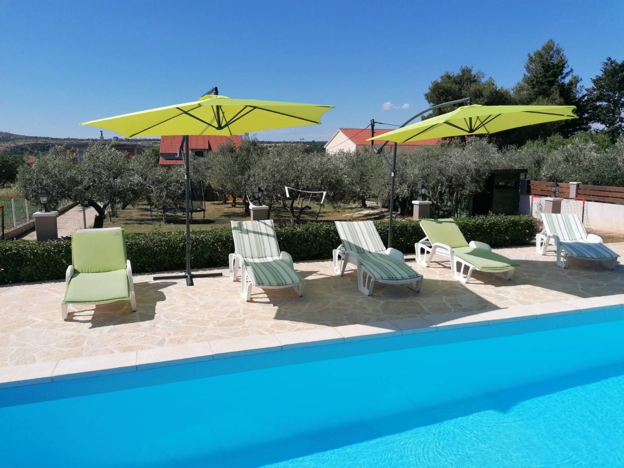 Angenehmes Haus in Posedarje mit großem Garten-Binnen