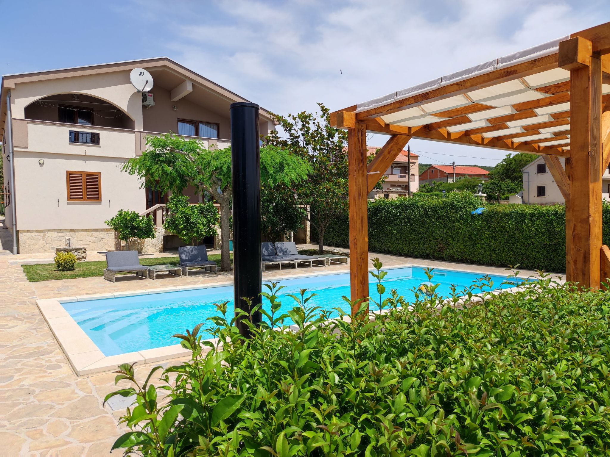 Angenehmes Haus in Posedarje mit großem Garten-Binnen