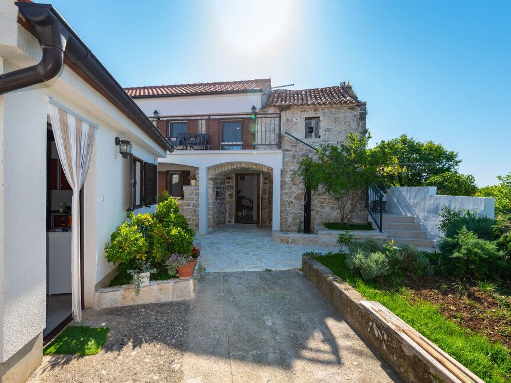 Mit Jacuzzi-TA Leut Agency-Binnen