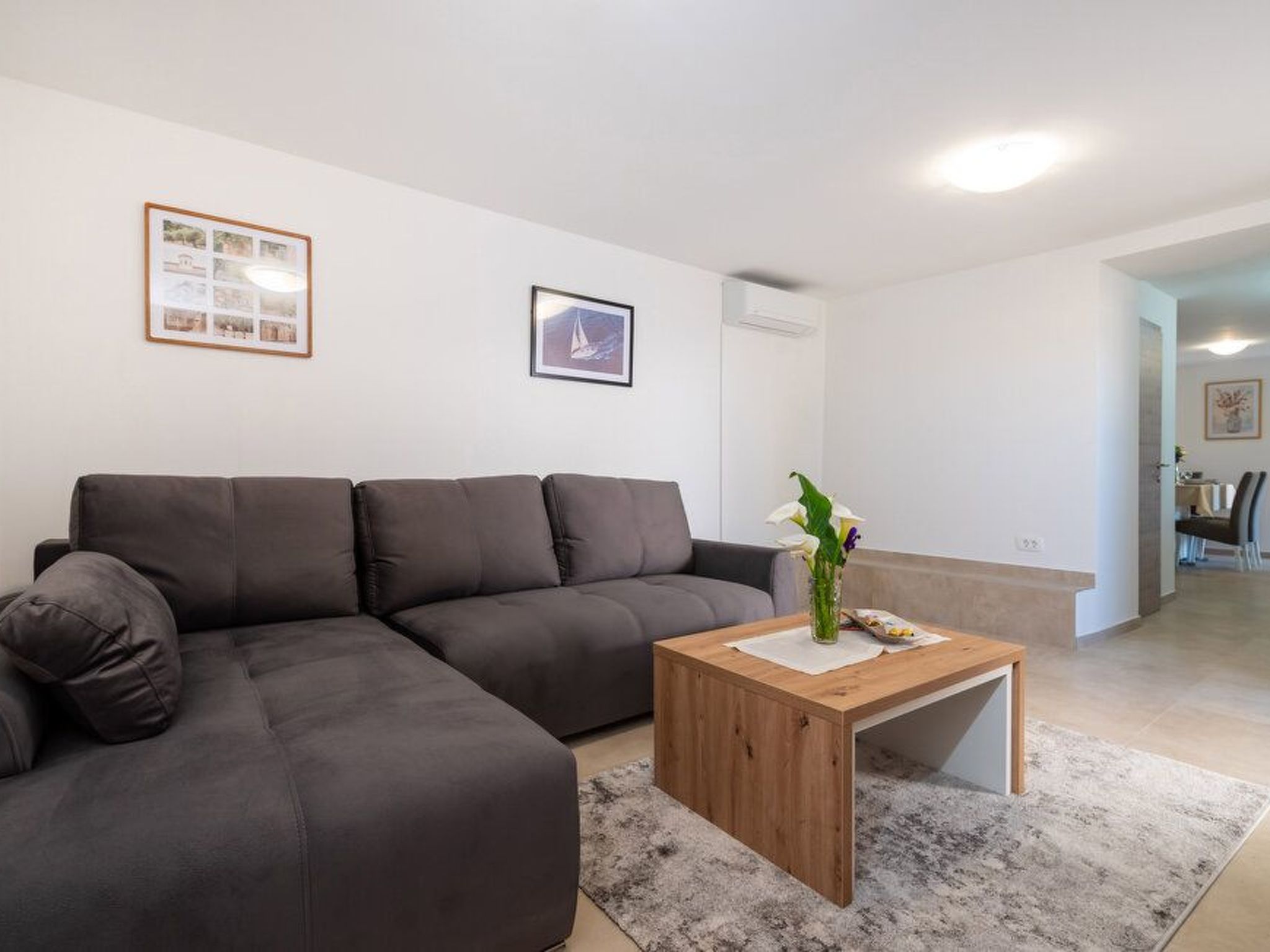 Mit Jacuzzi-TA Leut Agency-Binnen