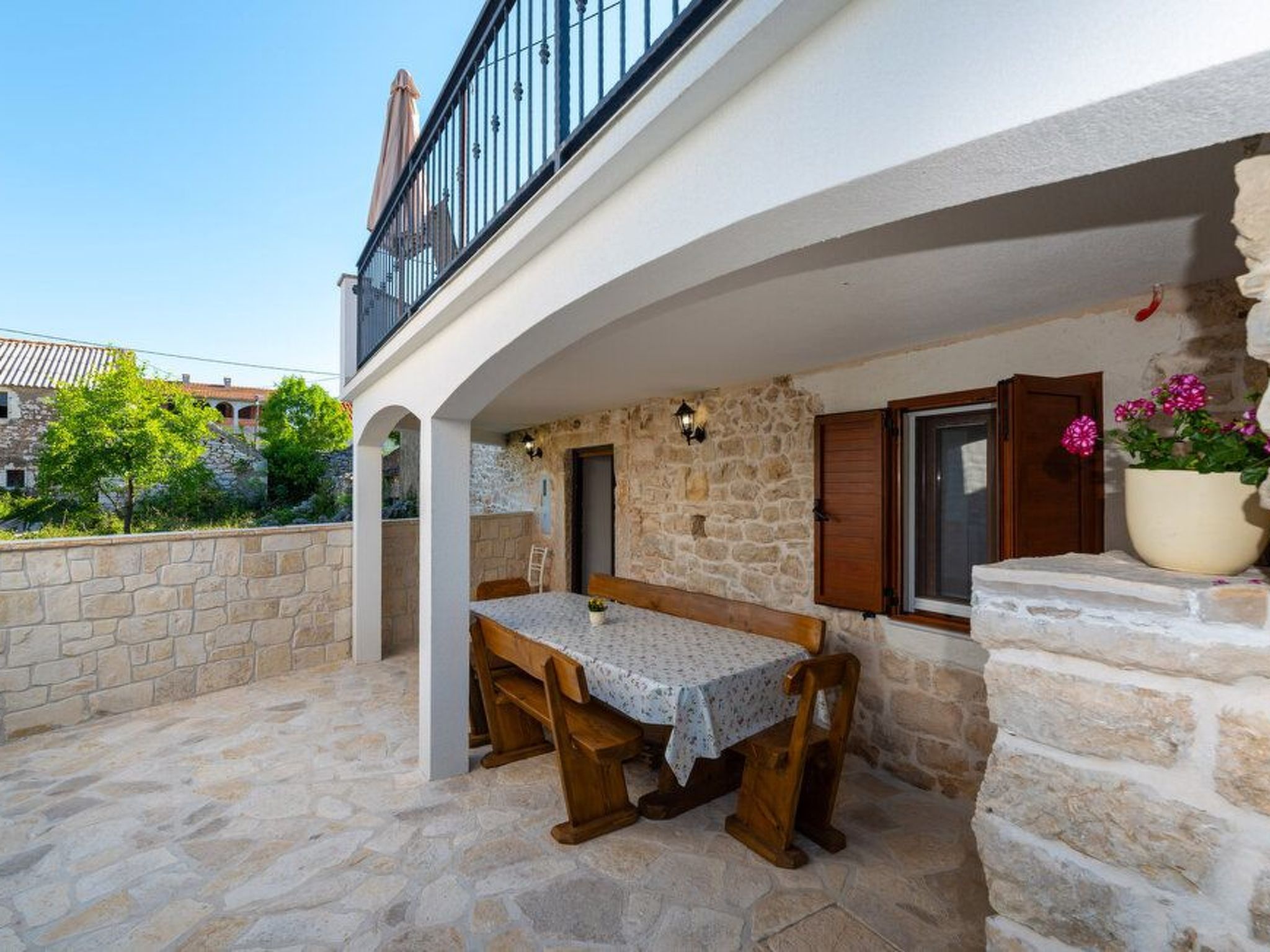 Mit Jacuzzi-TA Leut Agency-Binnen