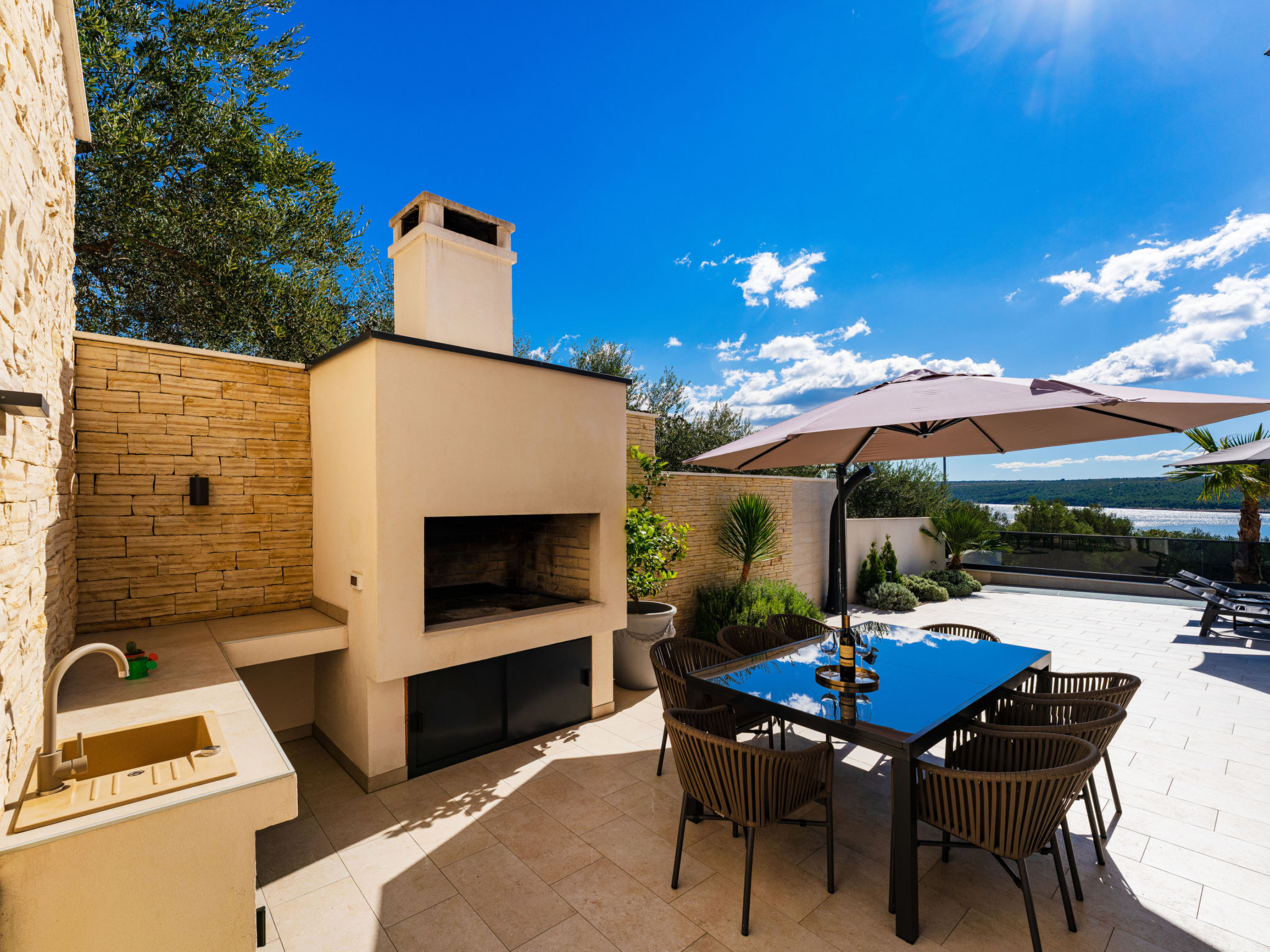 — Terrace (2 of 61)