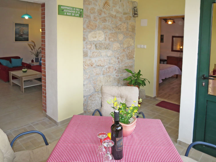 Search and Stay destination Slivnica, Zadar County - Croatia from AU$ 91. Kapitan (VIJ130)