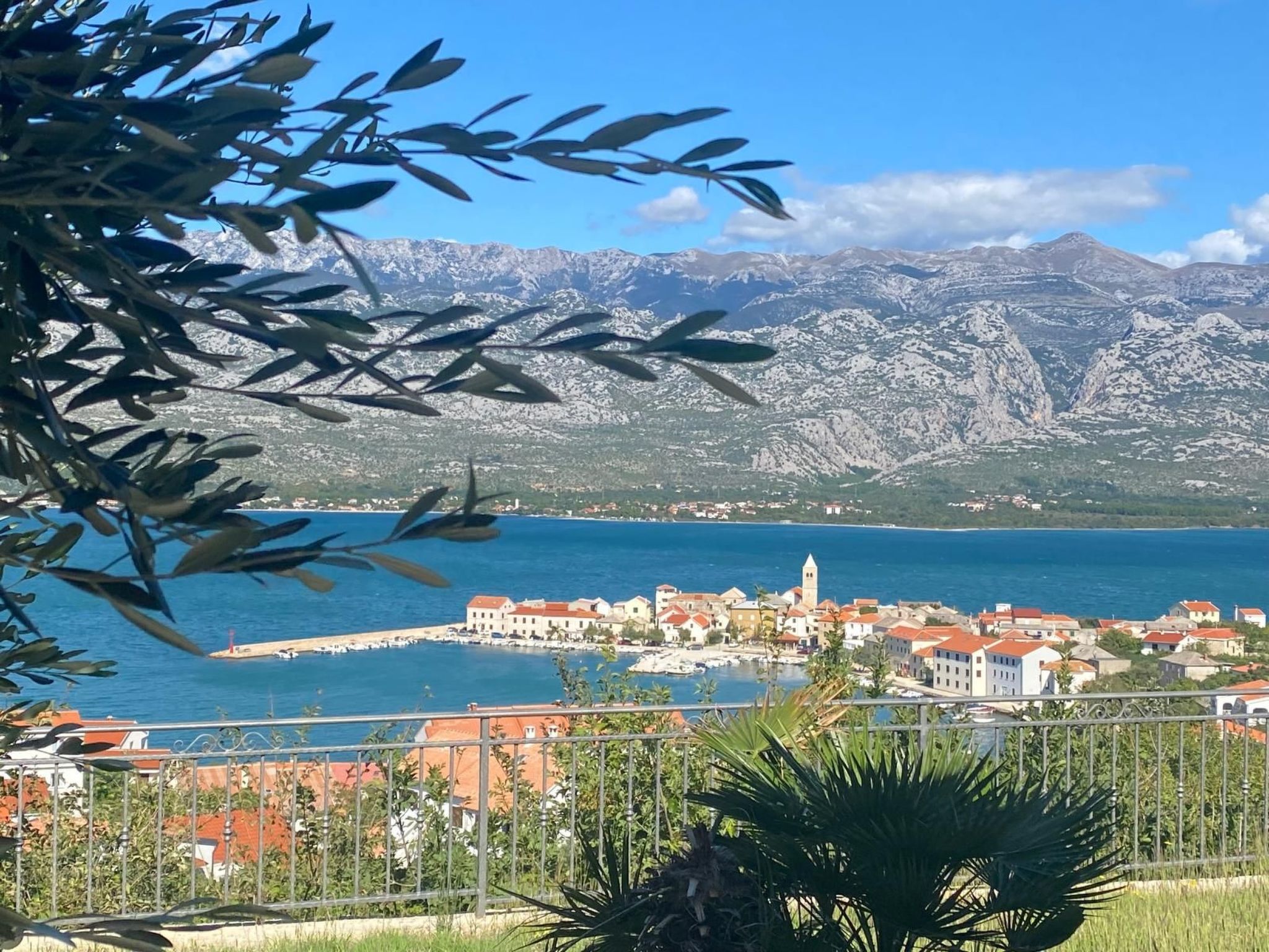 Mediterrane Villa, Pool, Panoramablick aufs Meer-Image-tags.info