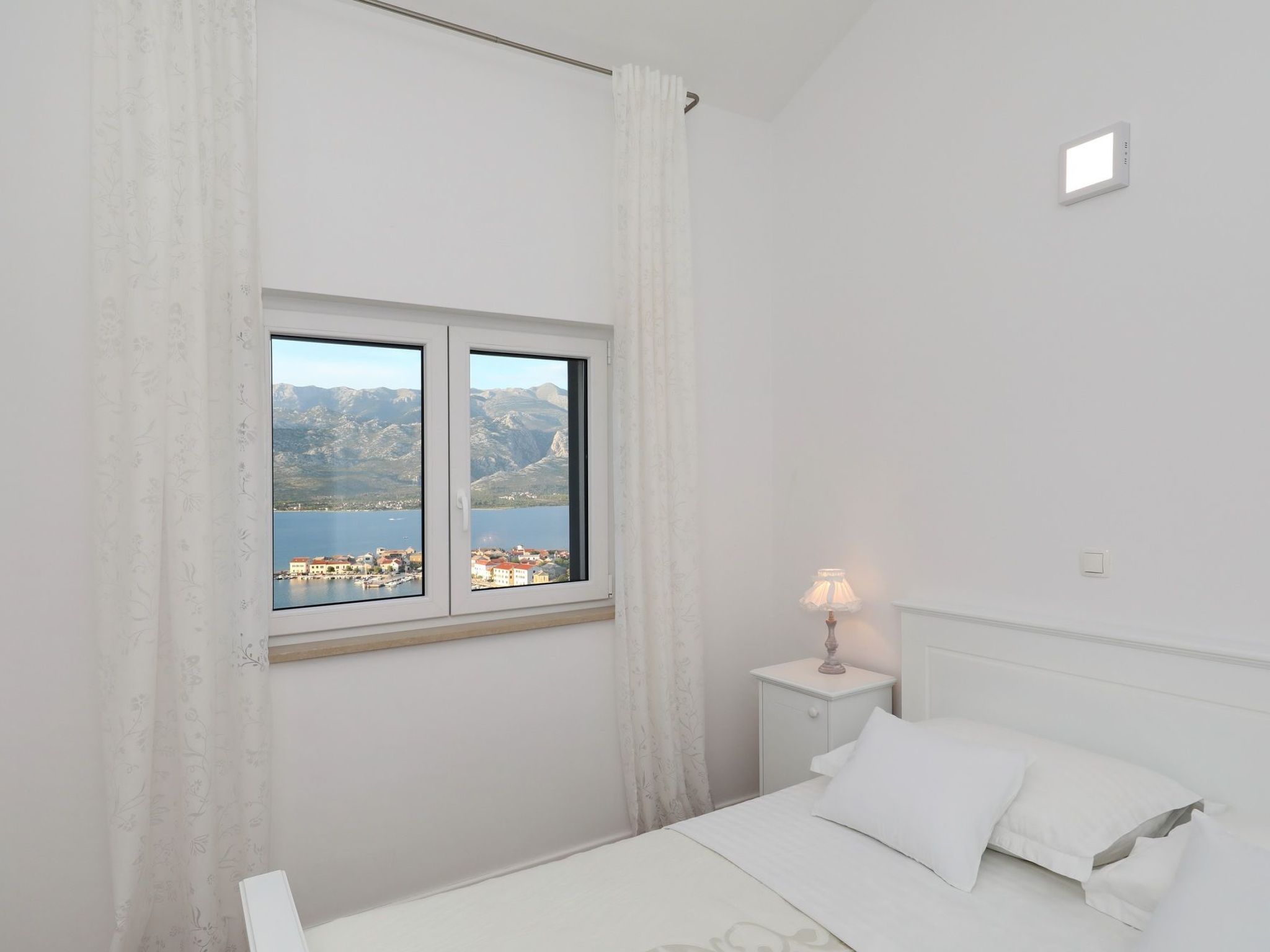 Mediterrane Villa, Pool, Panoramablick aufs Meer-Image-tags.info