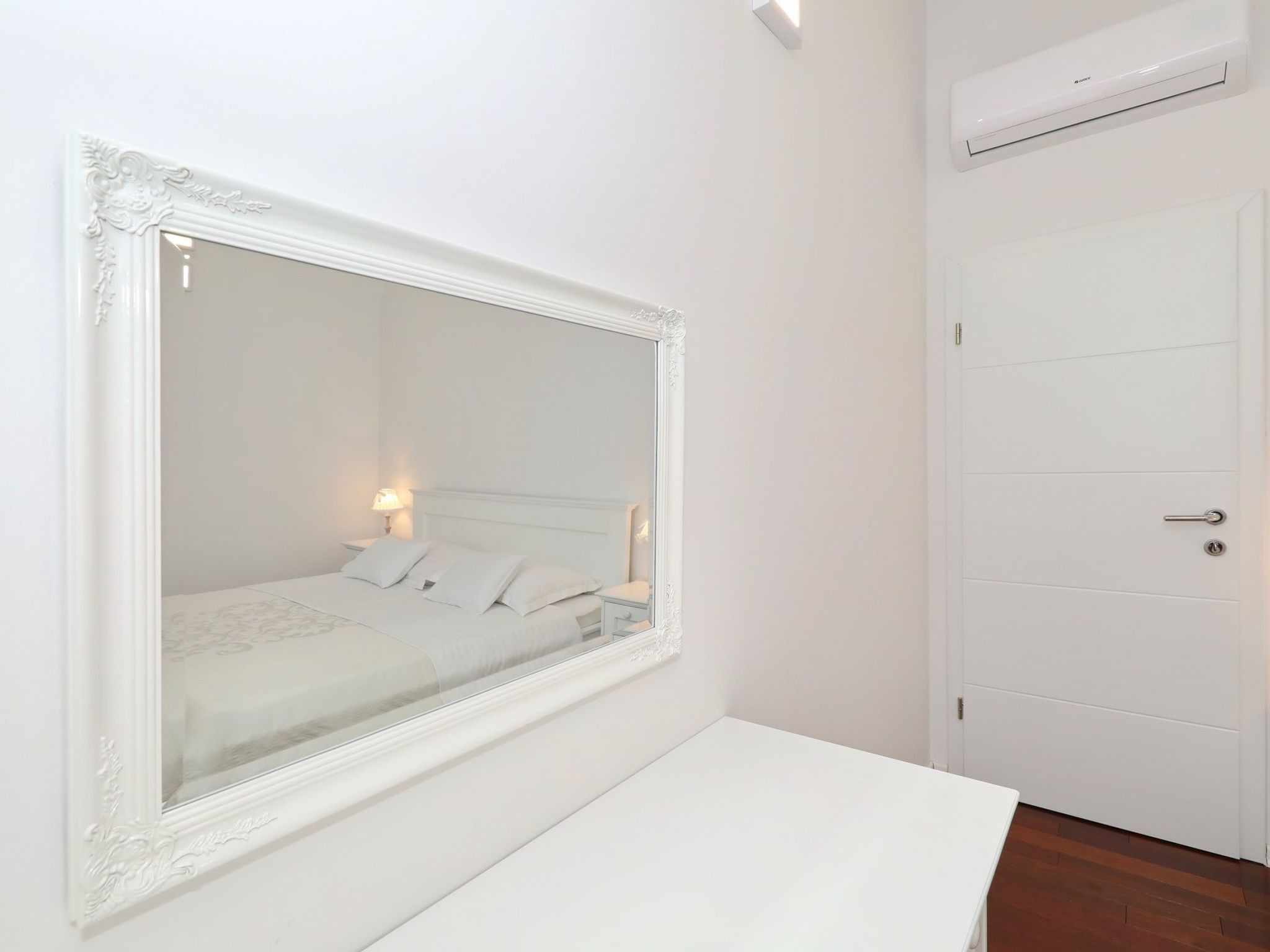 Mediterrane Villa, Pool, Panoramablick aufs Meer-Image-tags.info