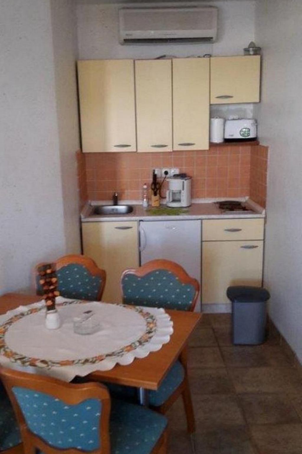 Für vier Personen mit Terrasse-Binnen