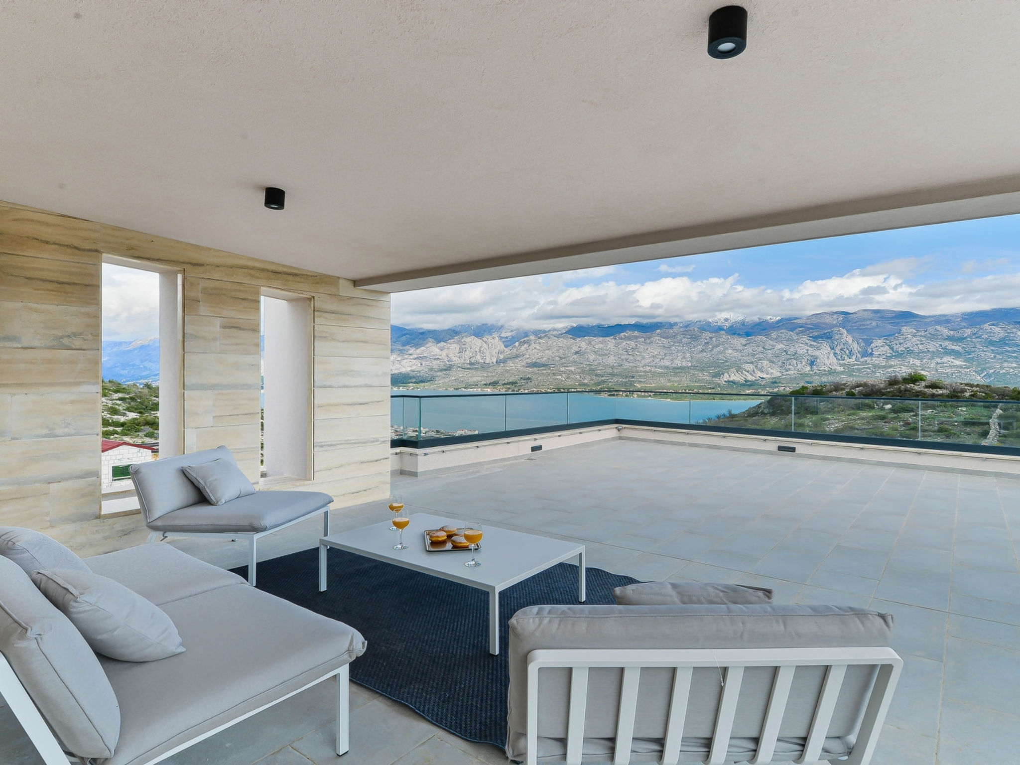 Villa Zariva with pool and panoramic mountain and — Terrace (3 of 59)
