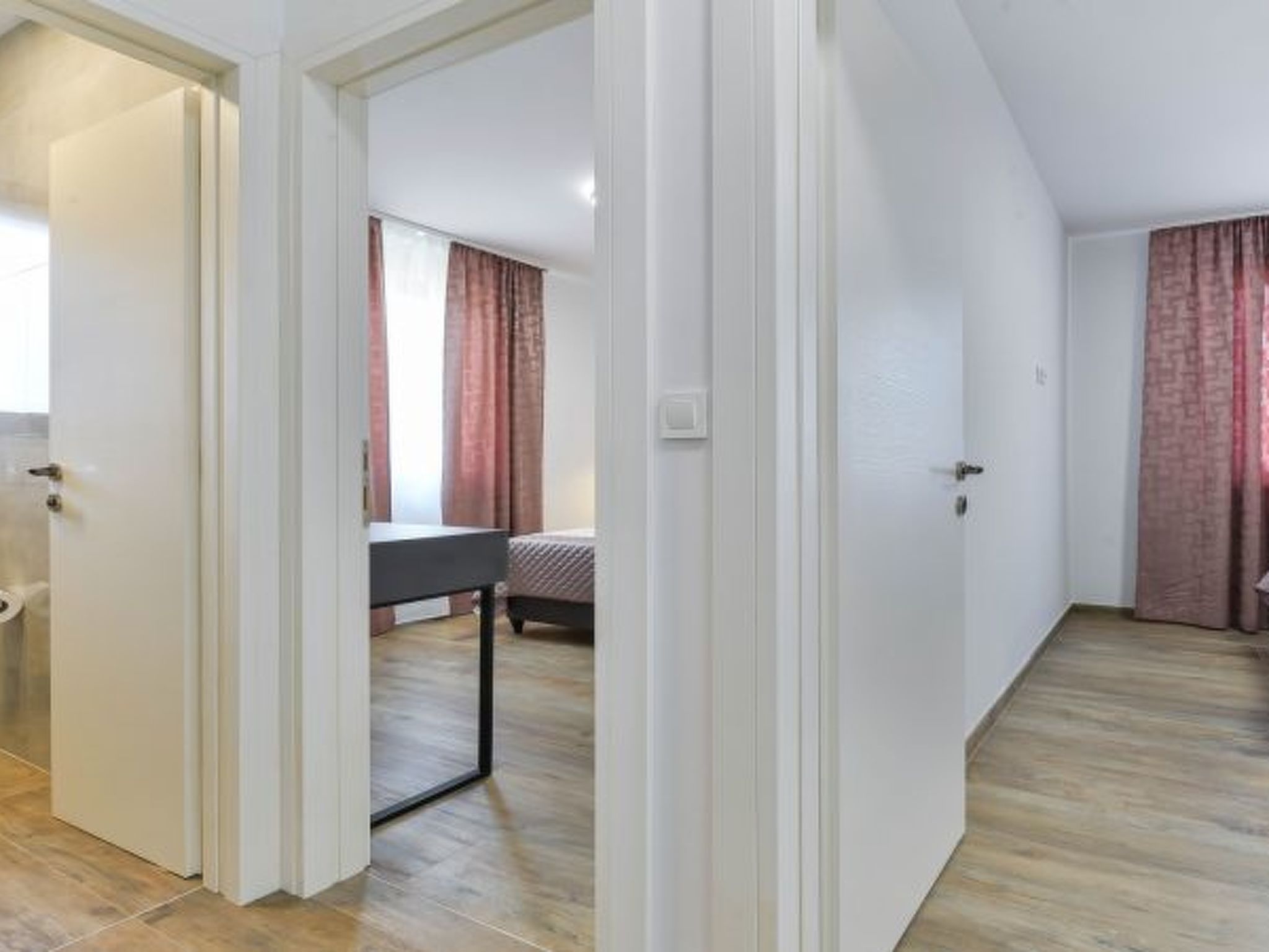 Villa Zariva with pool and panoramic mountain and