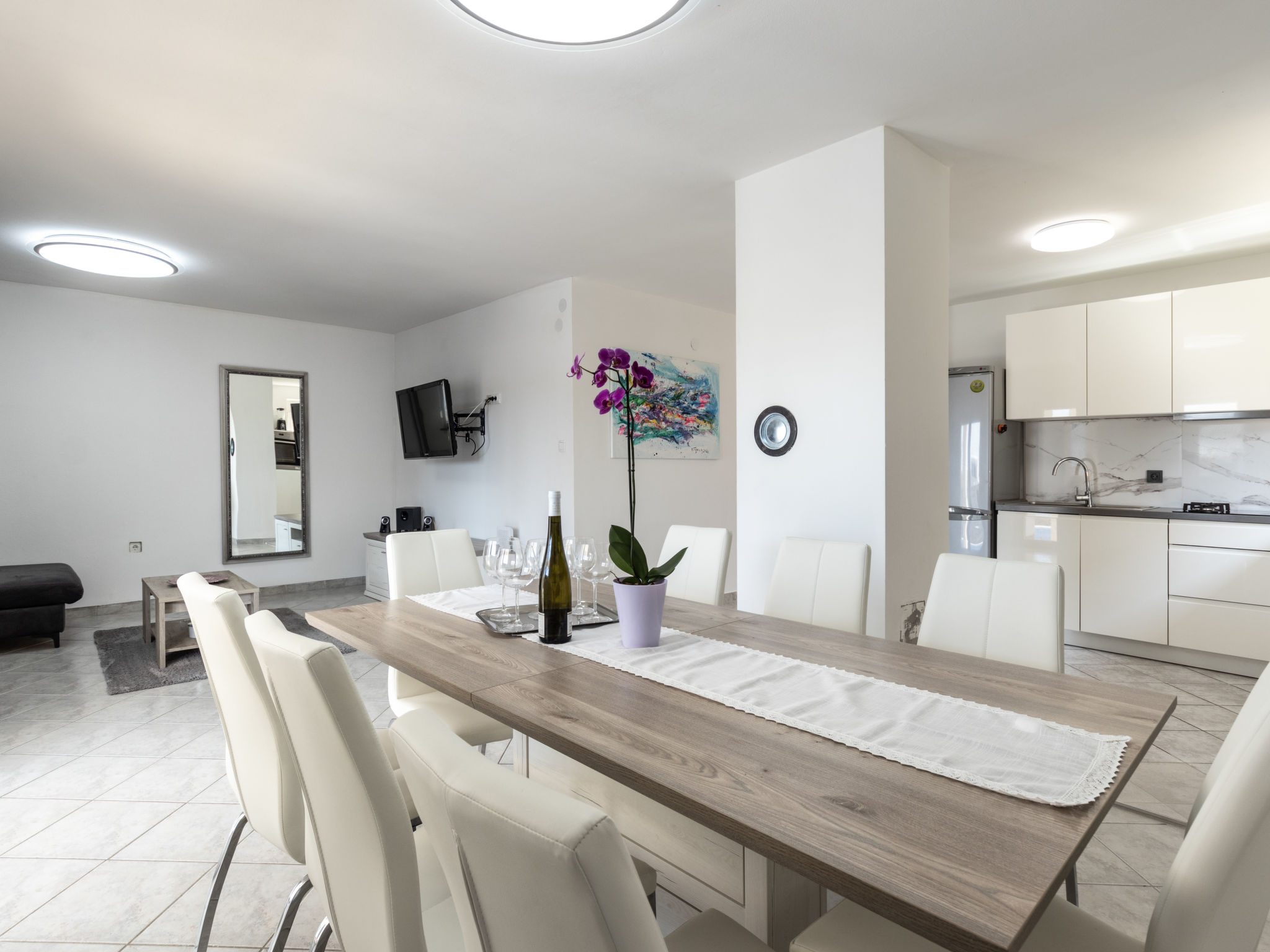 Kitchen / Dining Room