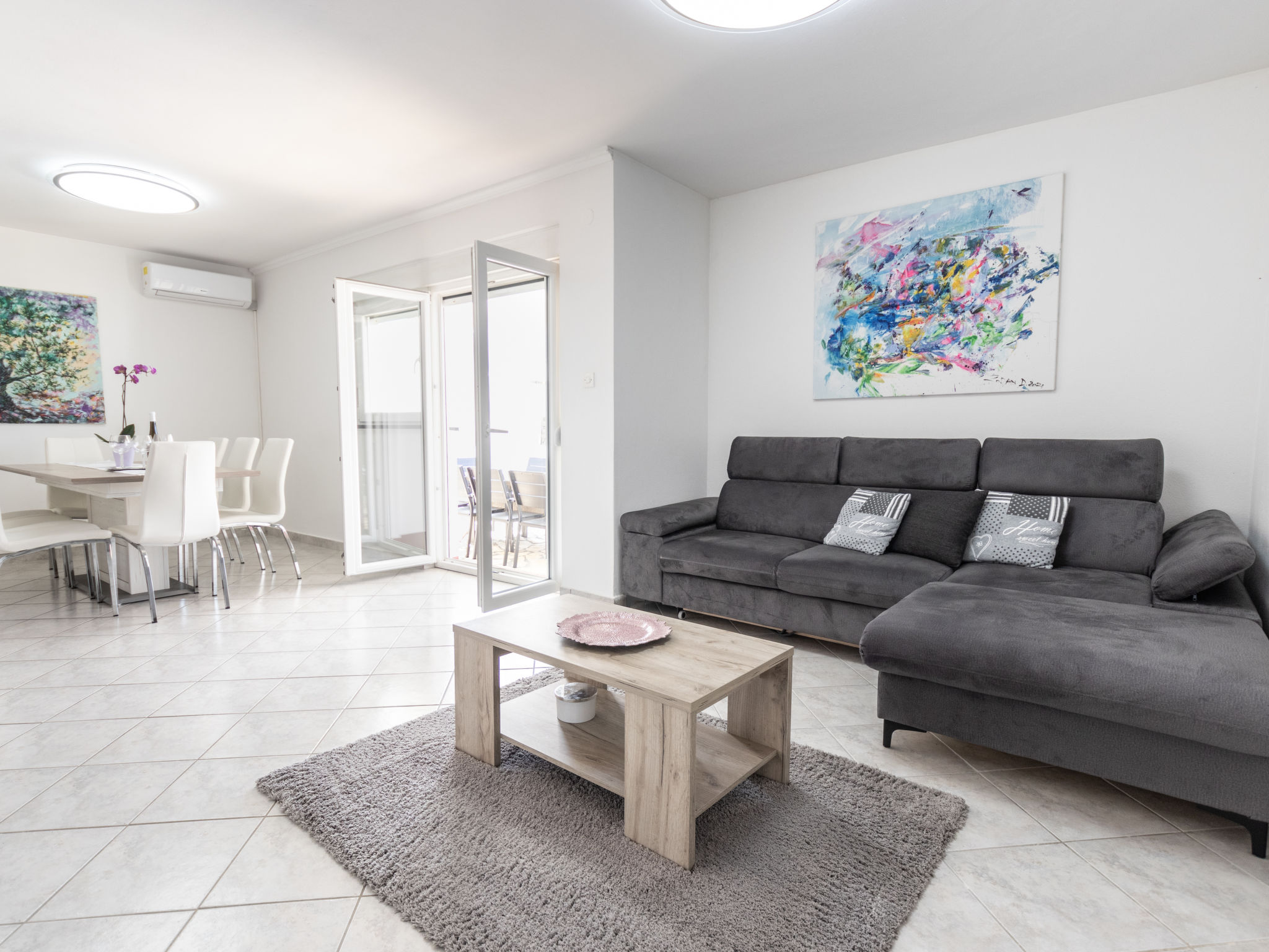 Kitchen / Dining Room