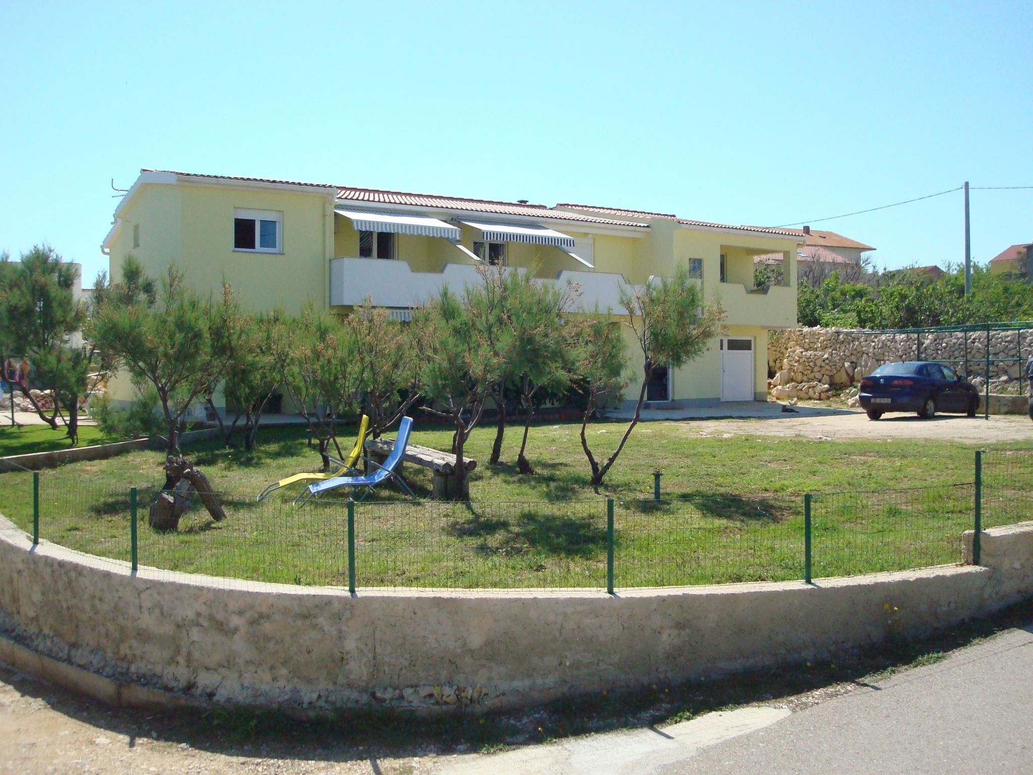 Appartement mit Balkon-Image-tags.info