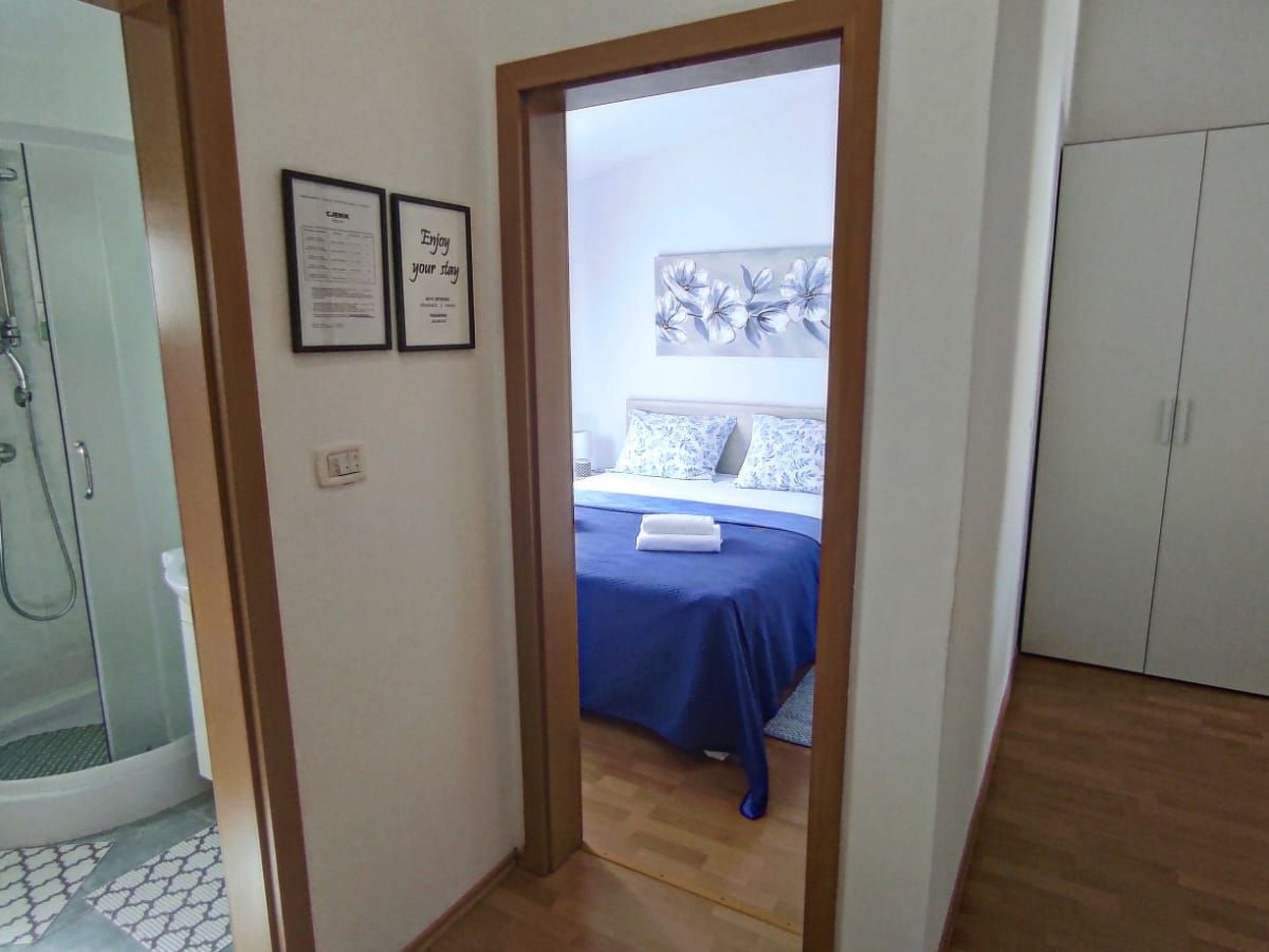 Appartement mit Balkon-Image-tags.info