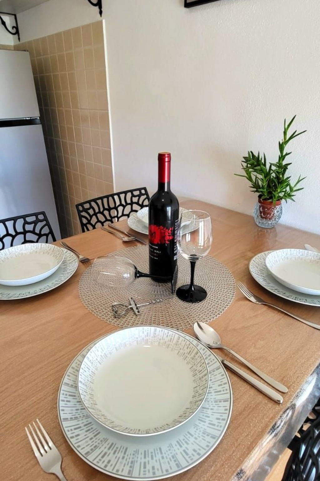 Appartement mit Balkon-Image-tags.info