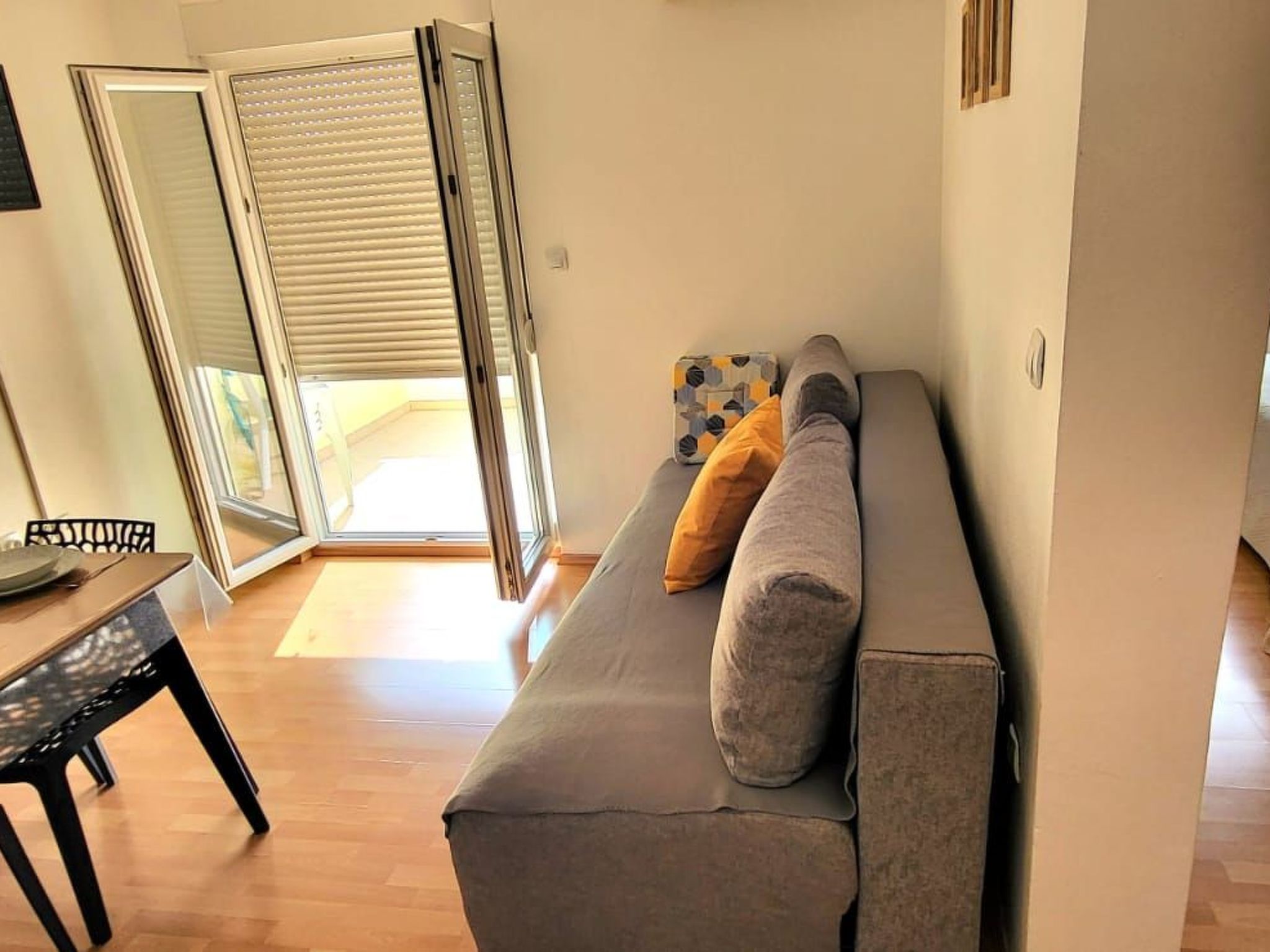 Appartement mit Balkon-Dedans