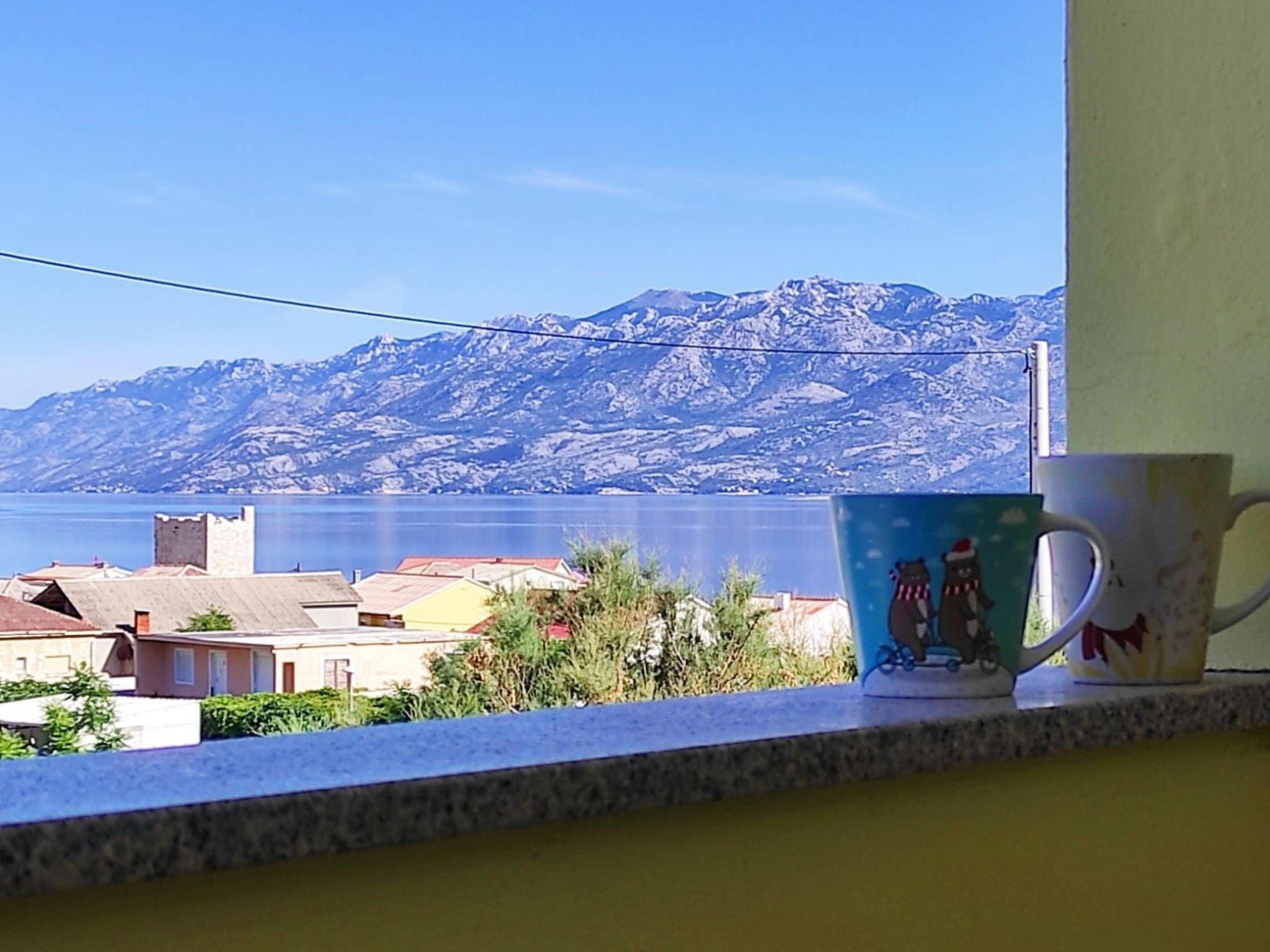 Appartement mit Balkon-Dehors