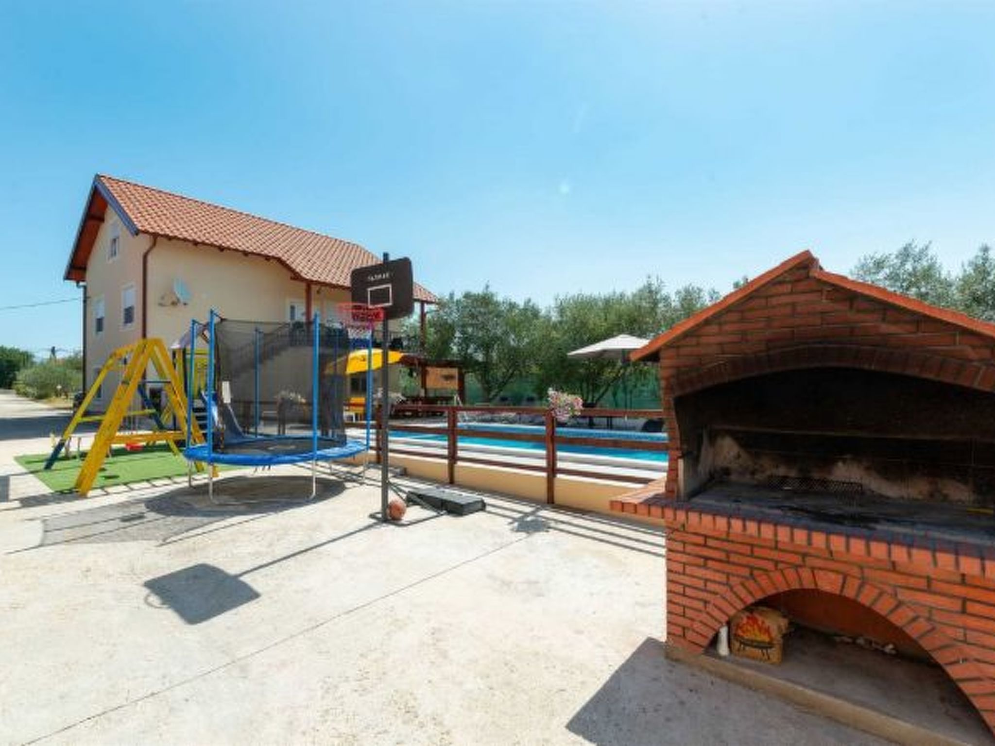 Holiday Home Vesna with pool - Image-tags.info