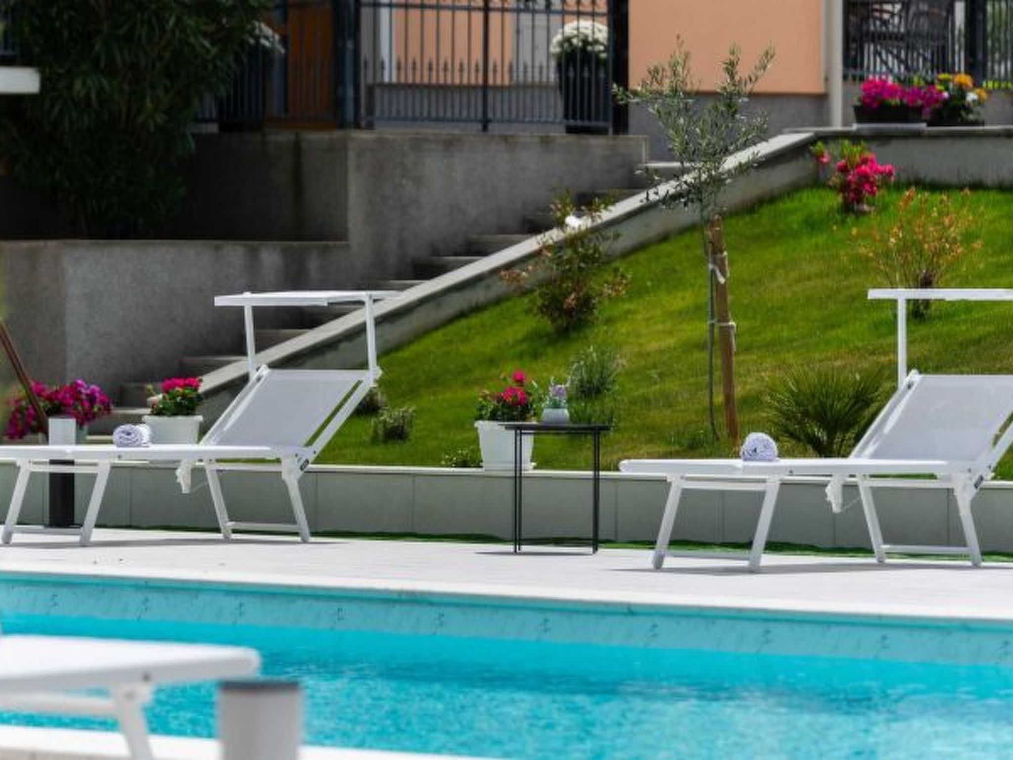Luxury Villa Maria with large pool — Pool Outdoor (4 of 62)